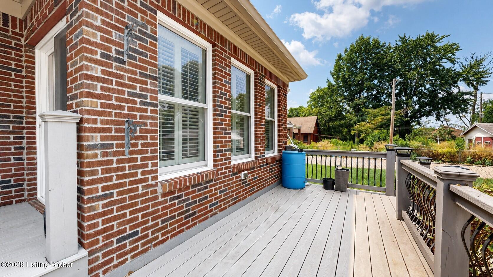 2117 Eastview Ave Property Photo 55