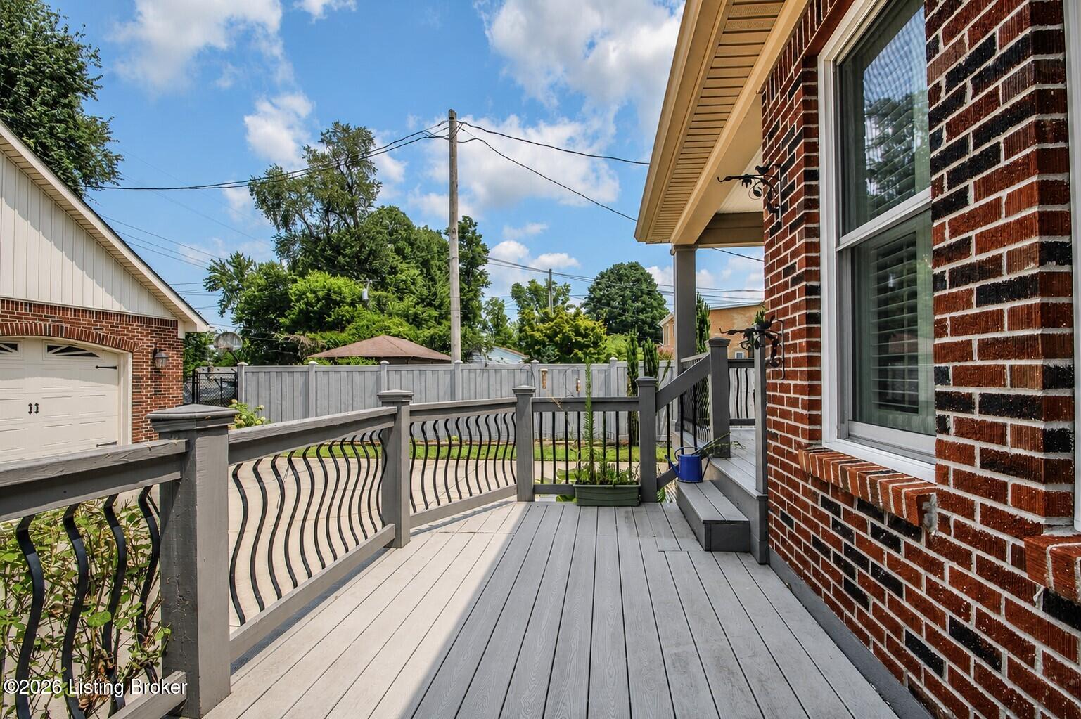 2117 Eastview Ave Property Photo 56