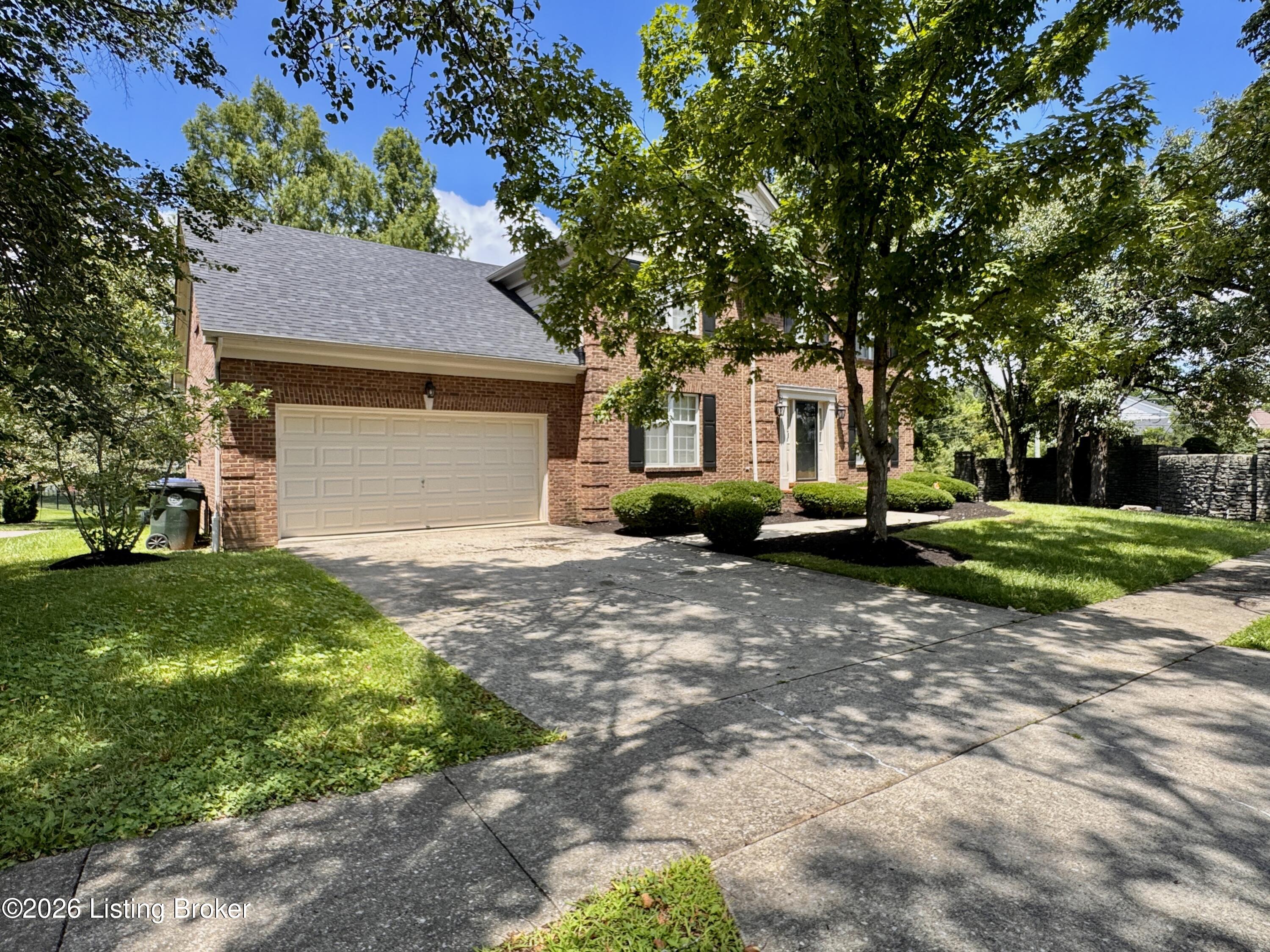 813 Andover Village Dr Property Photo 2