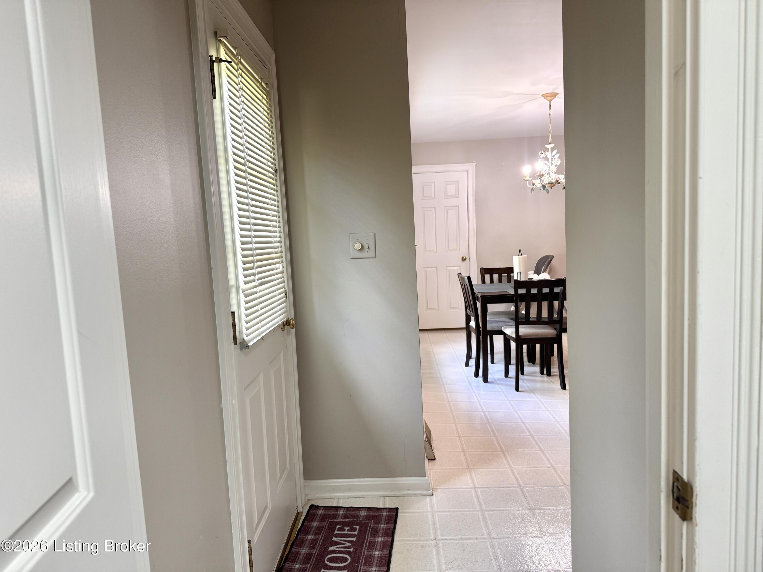 813 Andover Village Dr Property Photo 6