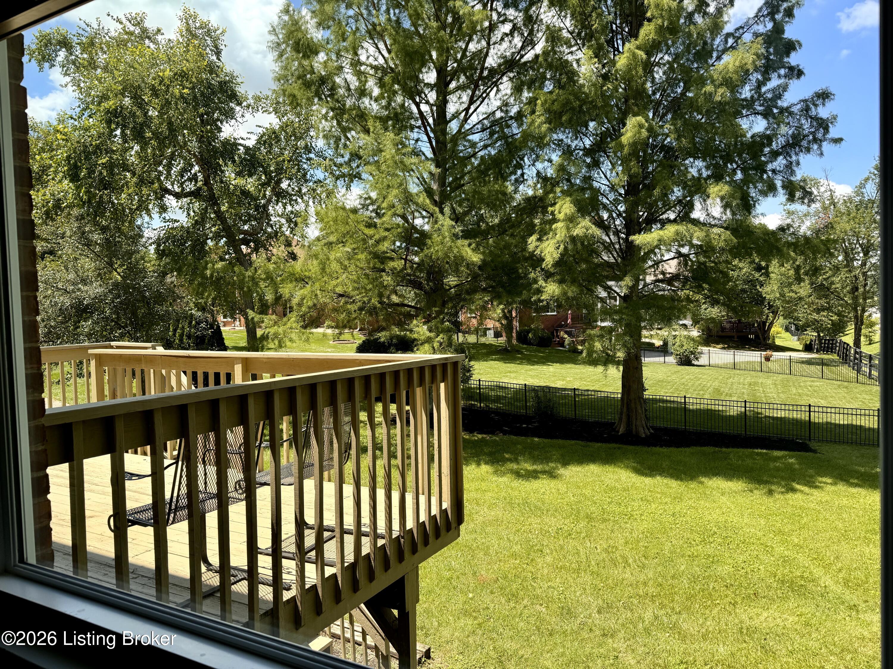 813 Andover Village Dr Property Photo 17