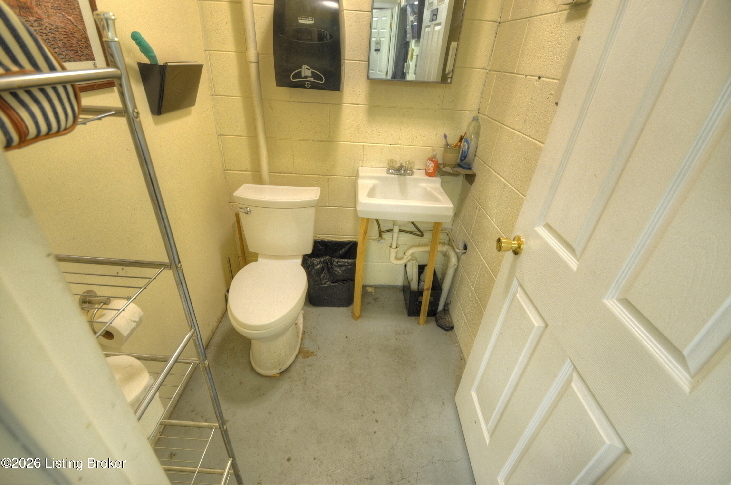 6303 Venango Dr Property Photo 30