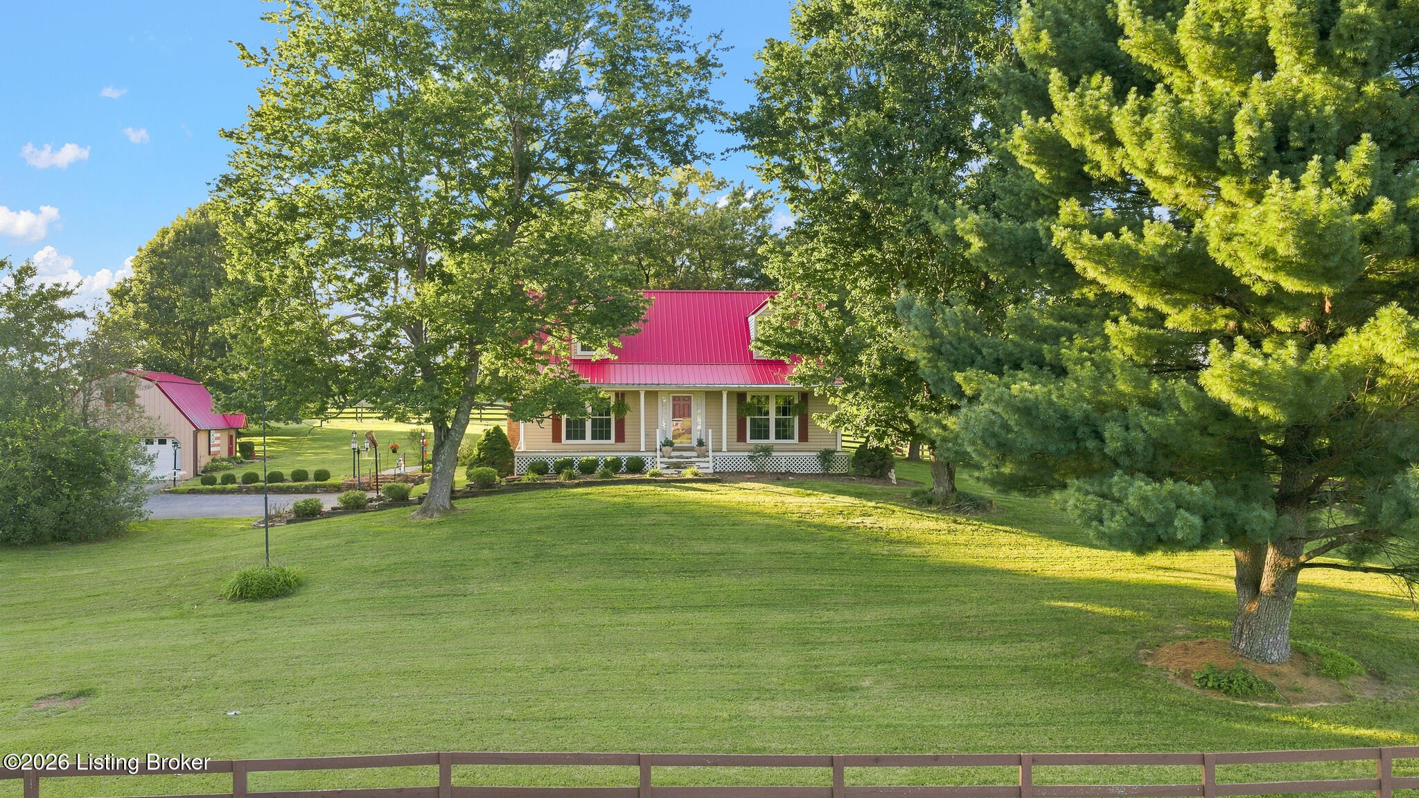 4080 Fairgrounds Rd Property Photo 7