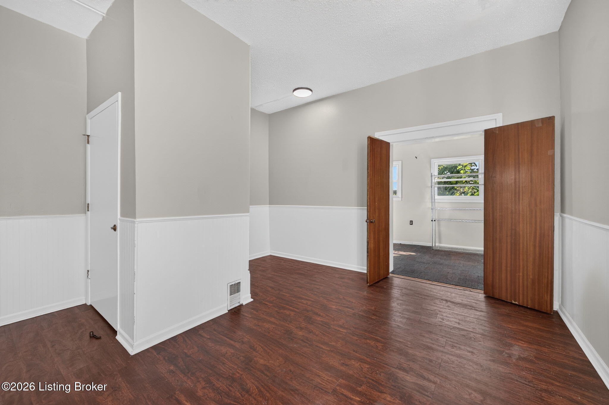 1033 S Brook St Property Photo 18