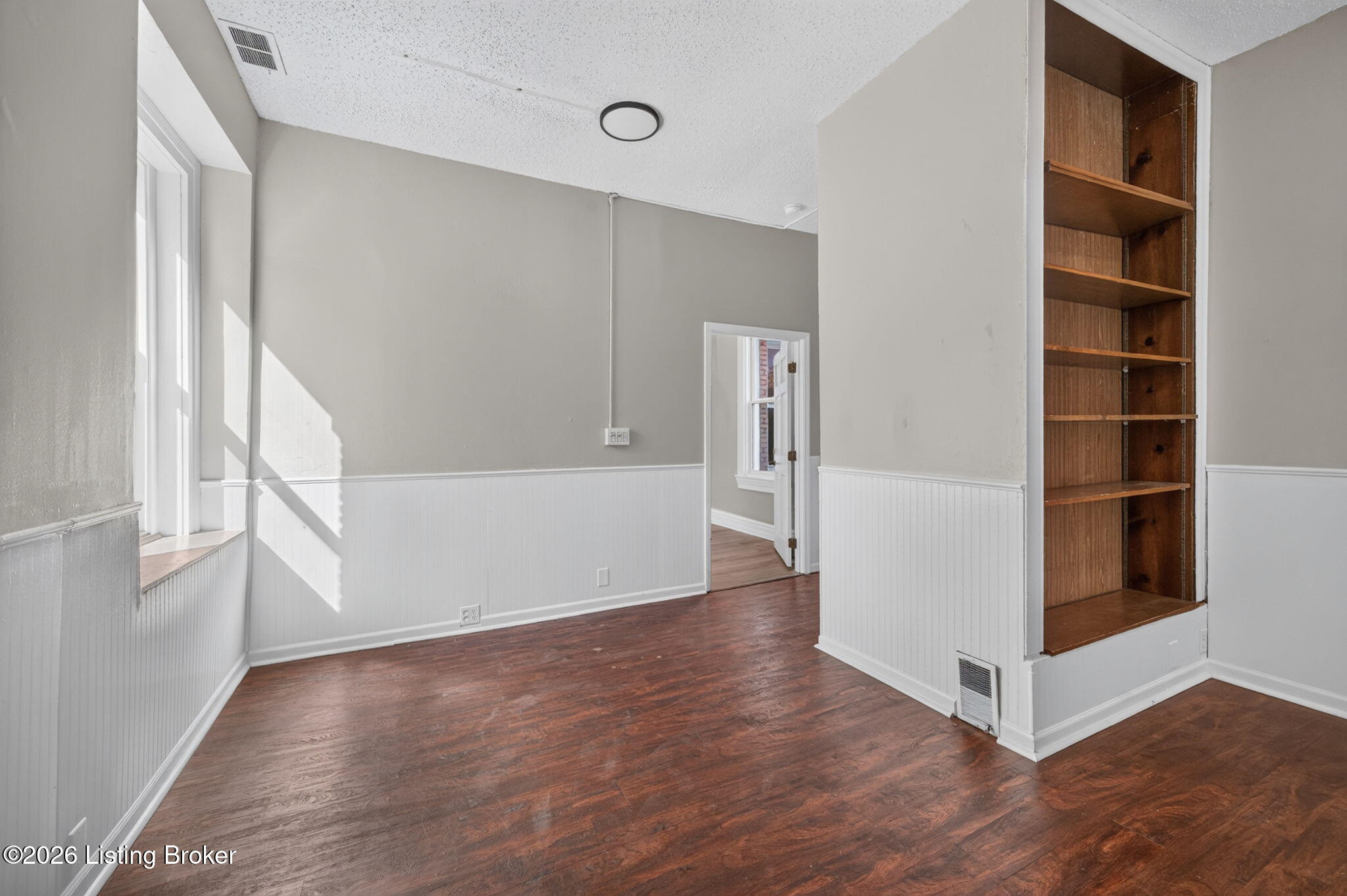 1033 S Brook St Property Photo 19