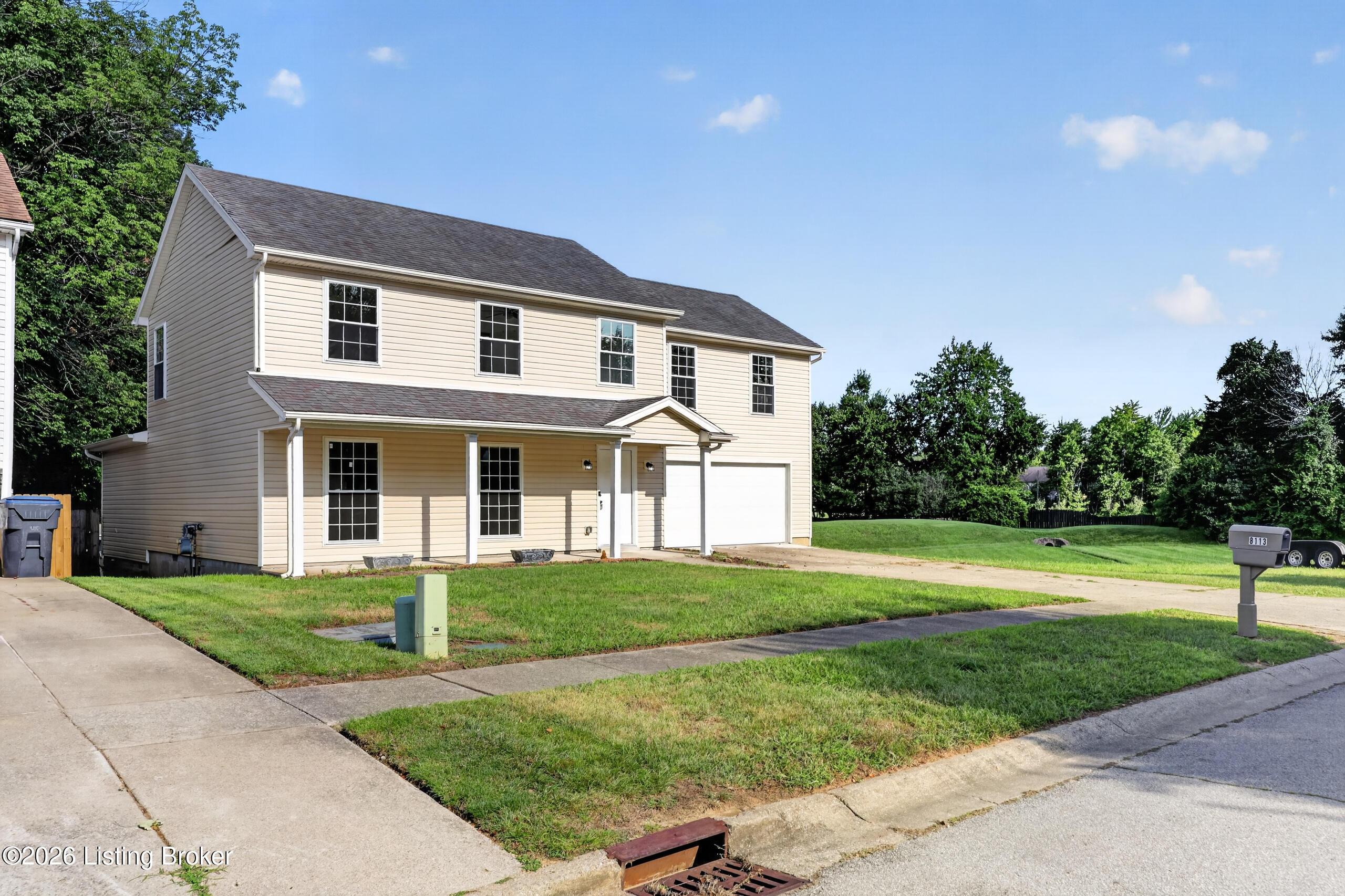 8113 Apple Valley Dr Property Photo 5