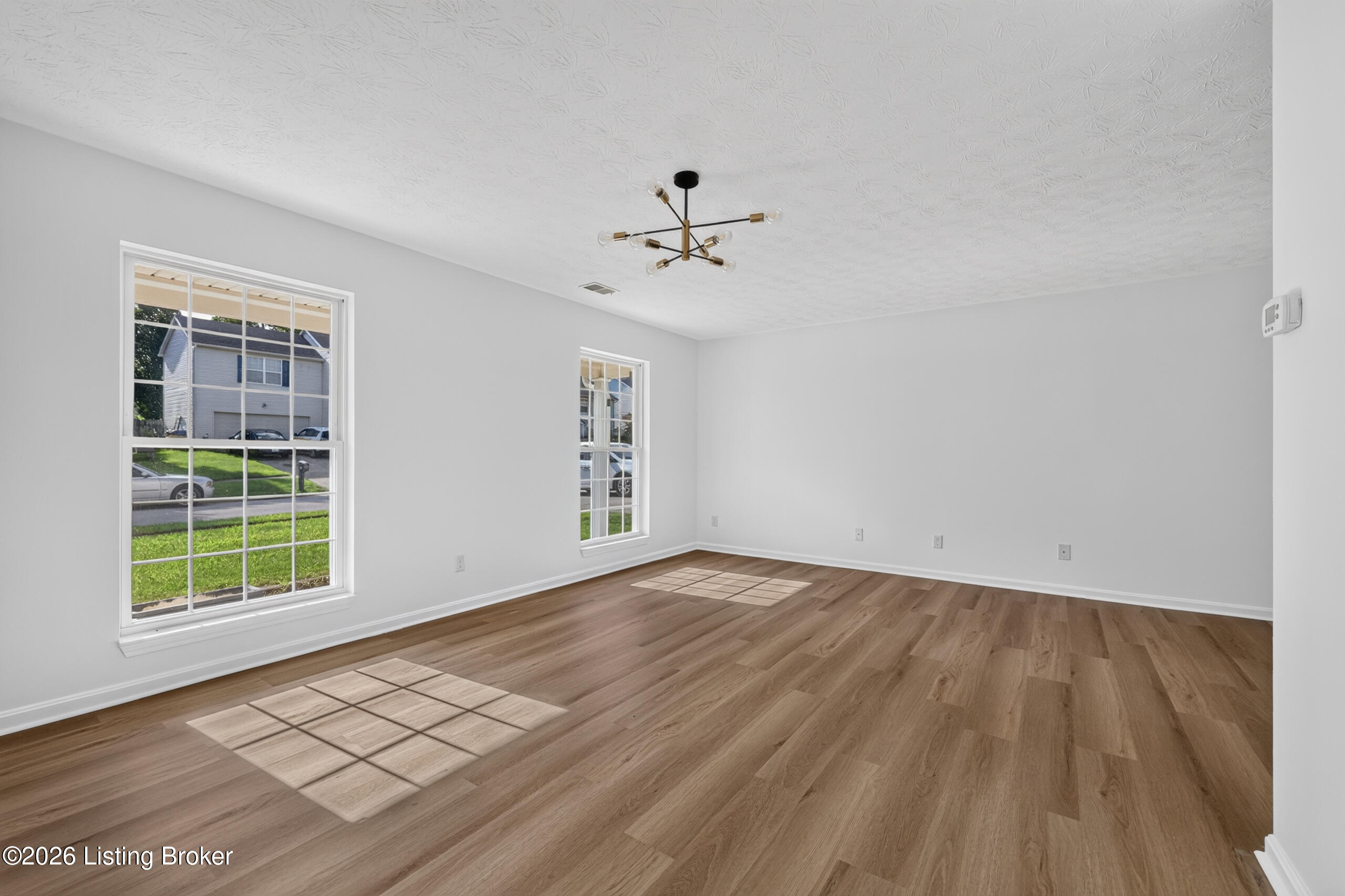 8113 Apple Valley Dr Property Photo 8