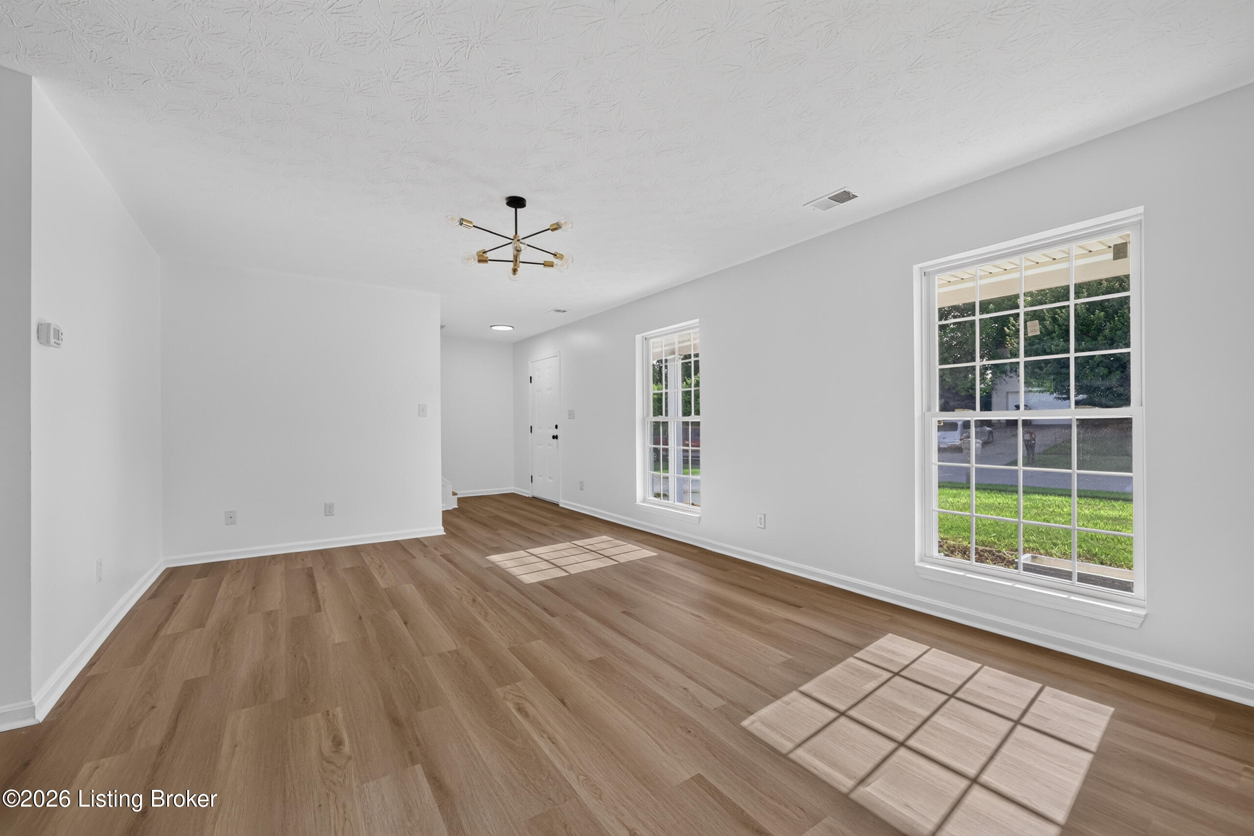 8113 Apple Valley Dr Property Photo 9