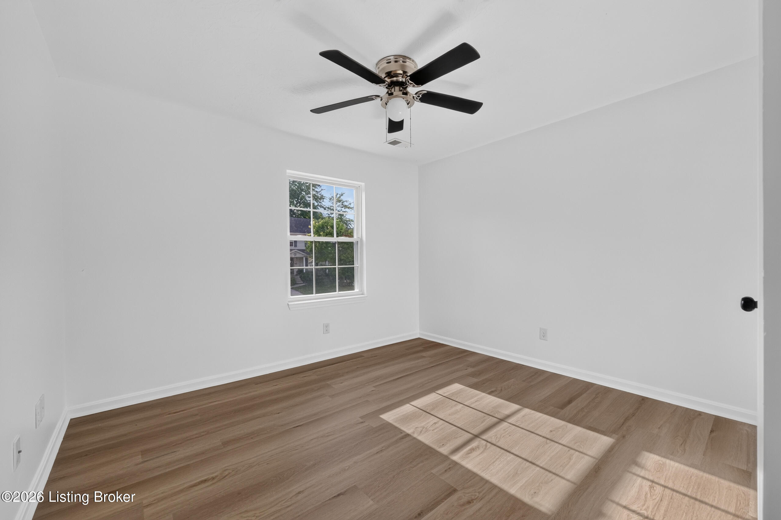 8113 Apple Valley Dr Property Photo 40