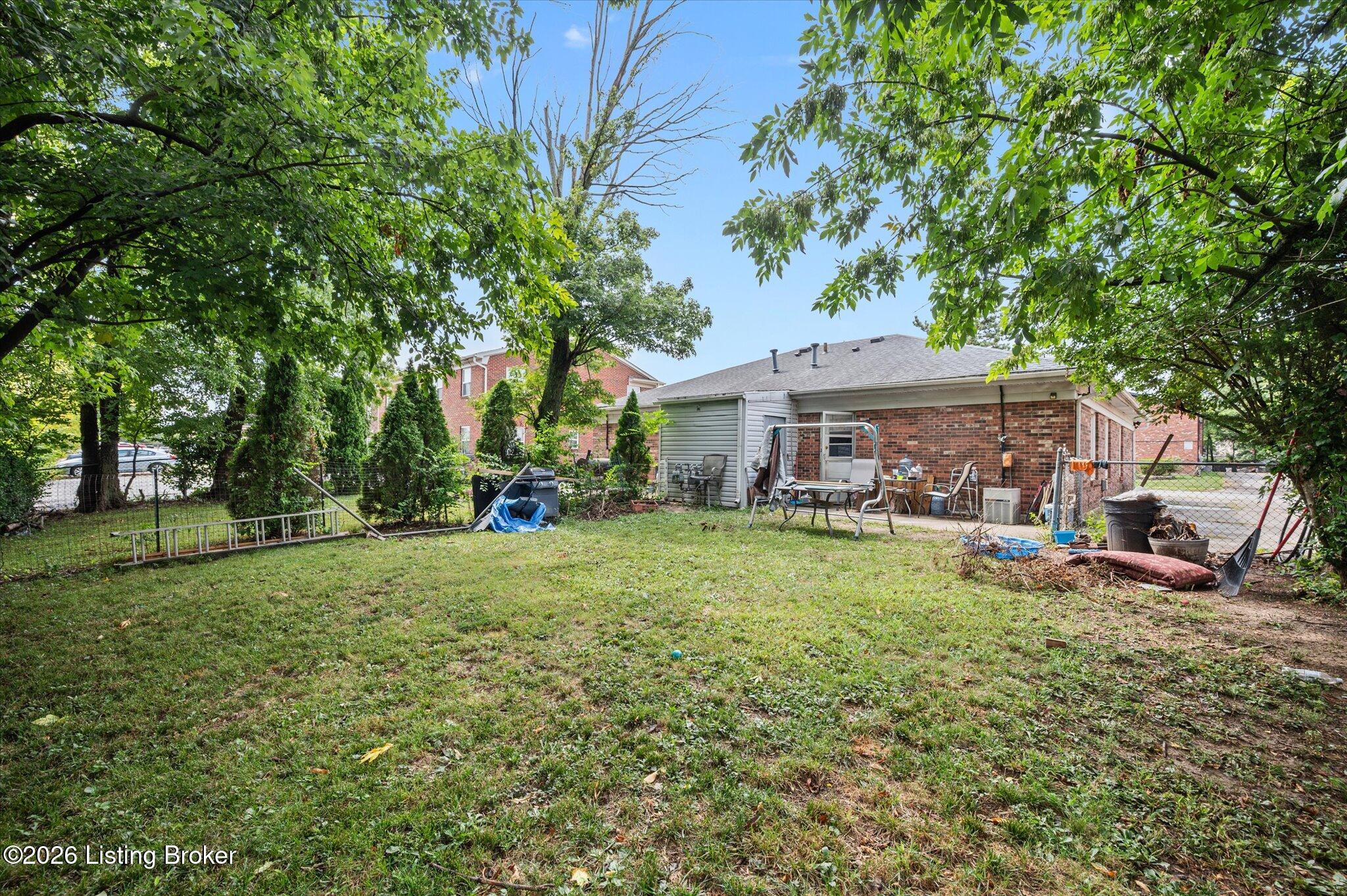 7501 Garrison Rd Property Photo 8