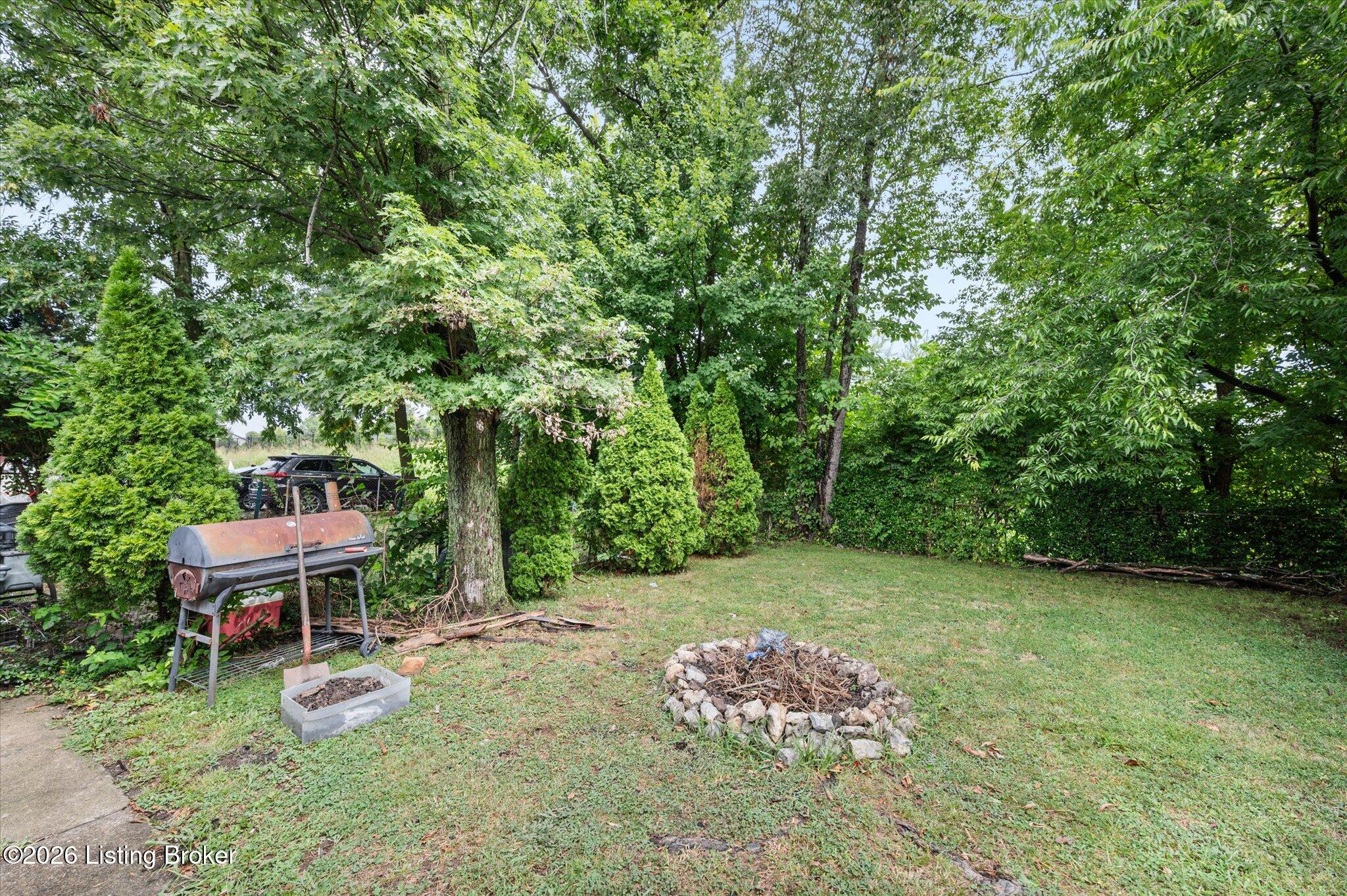 7501 Garrison Rd Property Photo 10