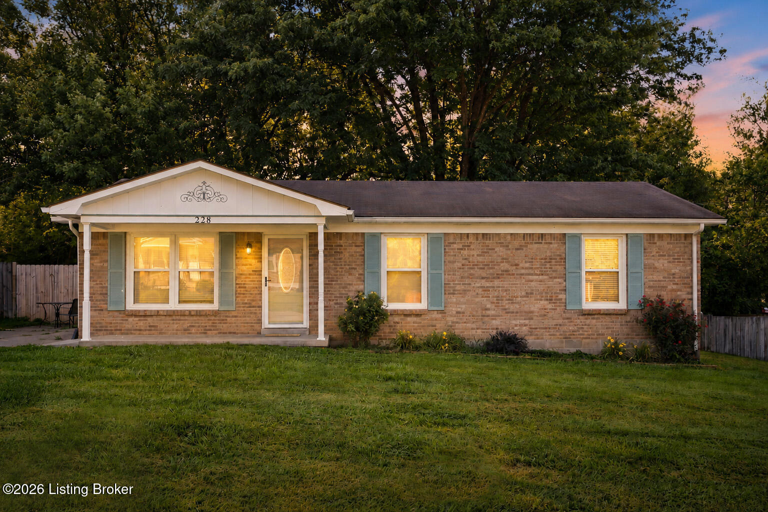 228 Hill St Property Photo 1