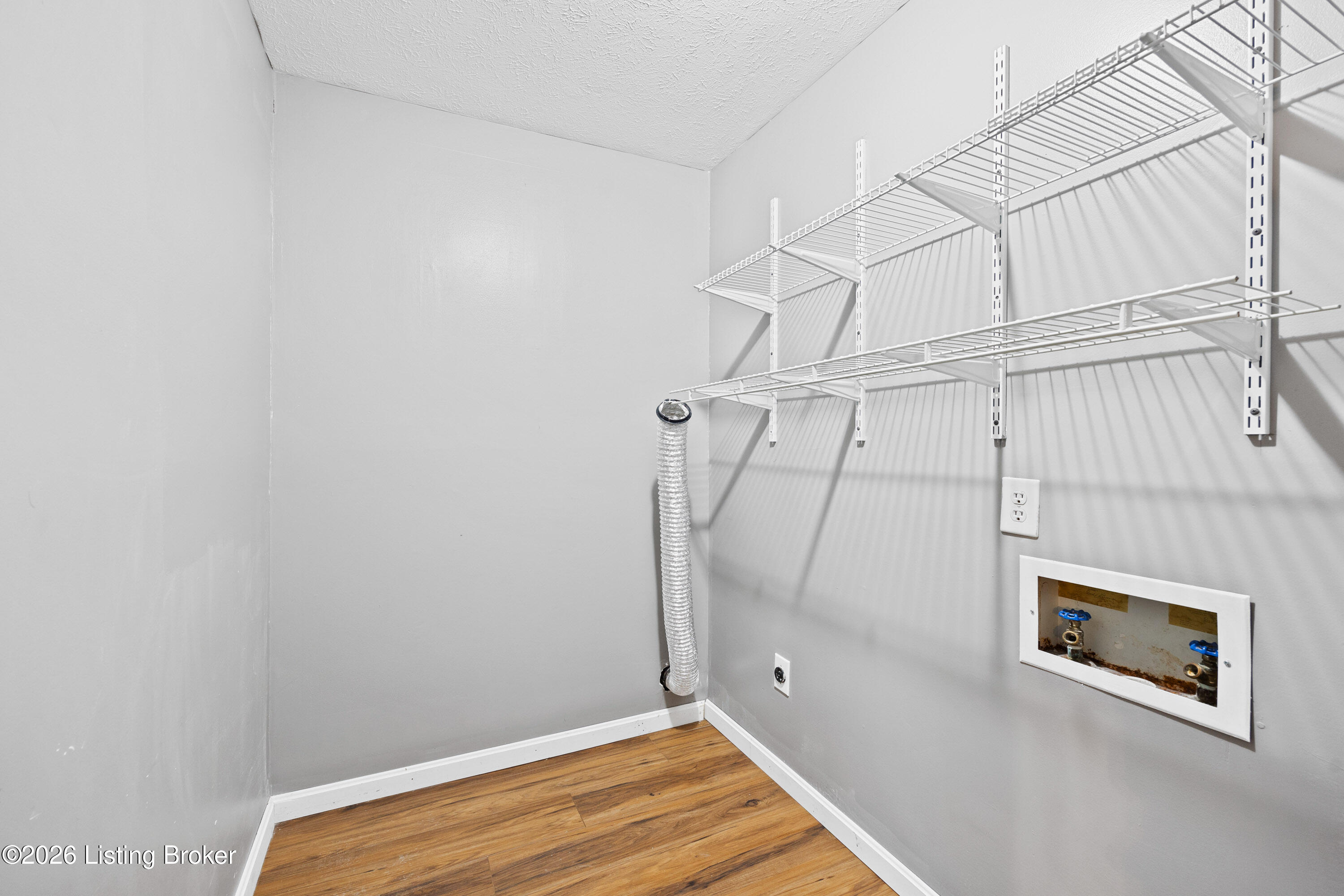 228 Hill St Property Photo 10