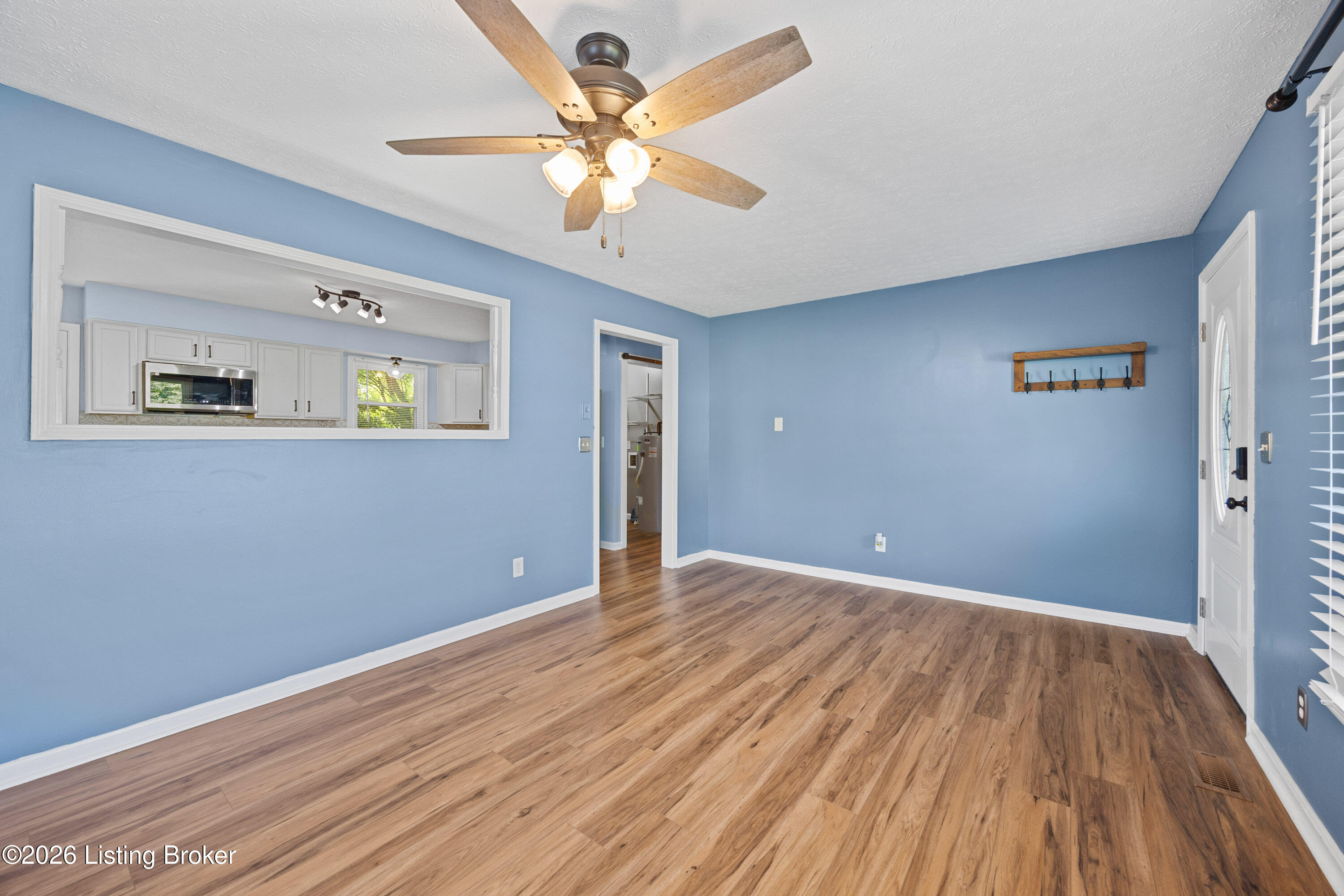 228 Hill St Property Photo 12