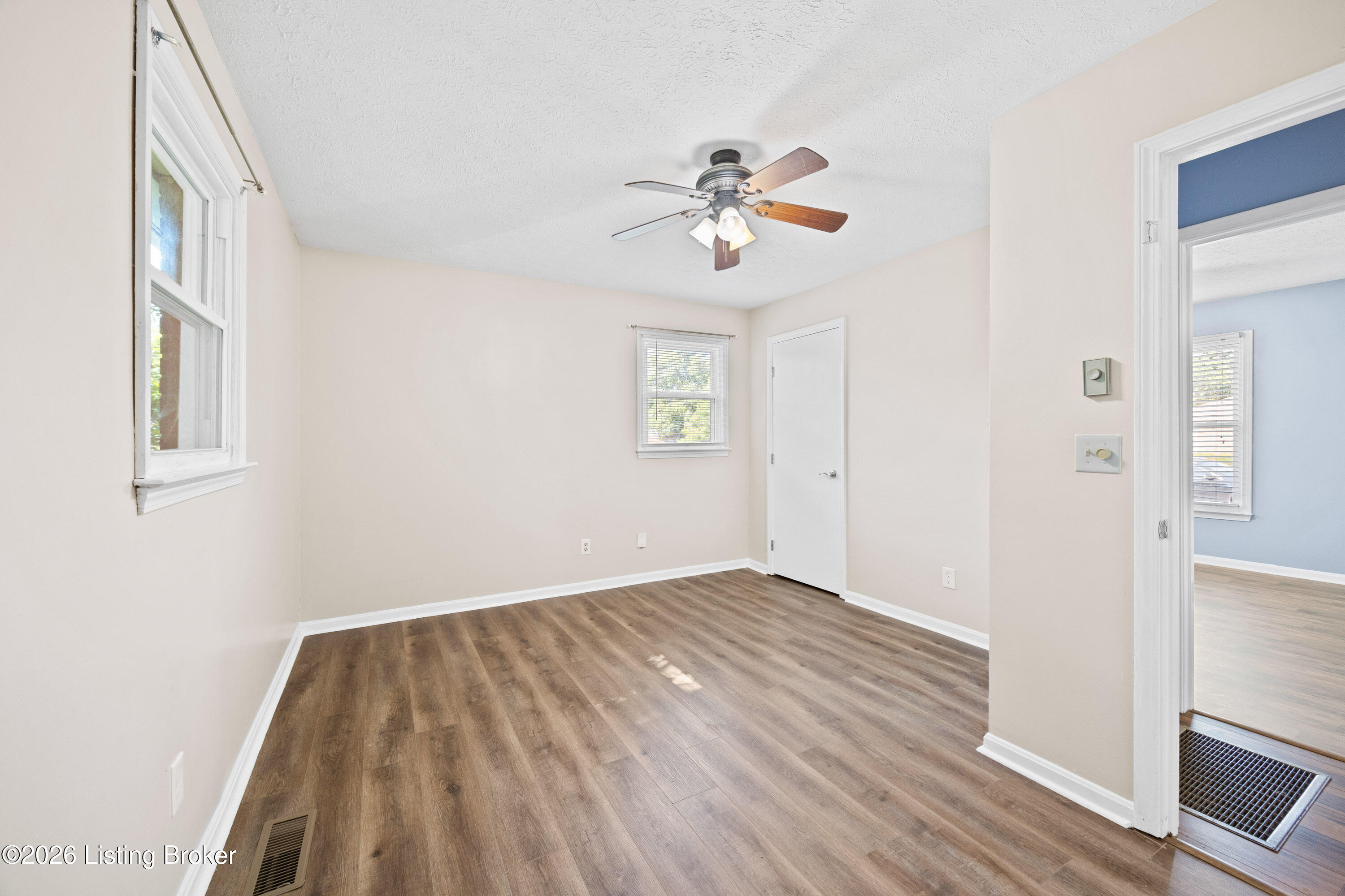 228 Hill St Property Photo 20