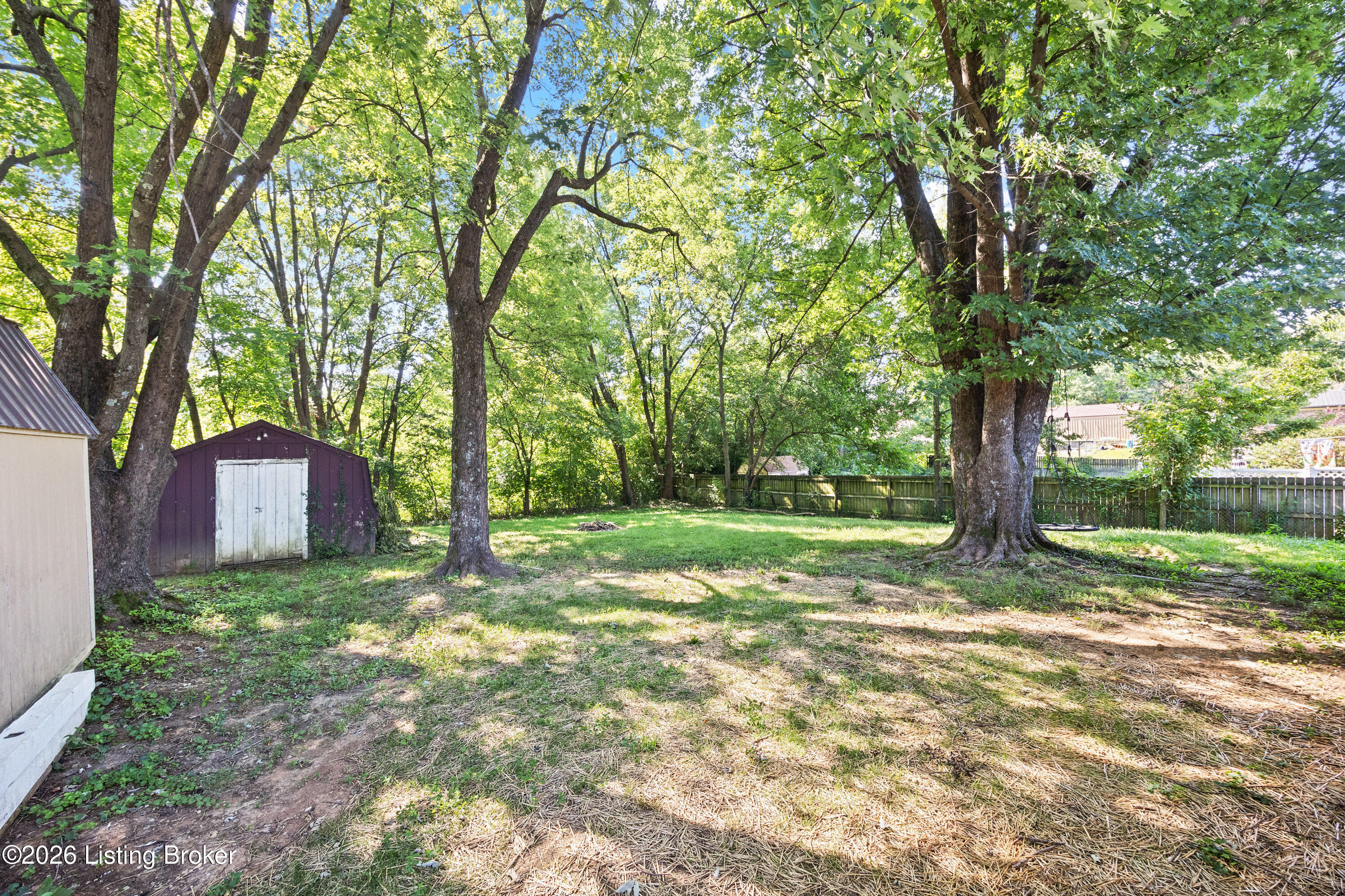 228 Hill St Property Photo 22