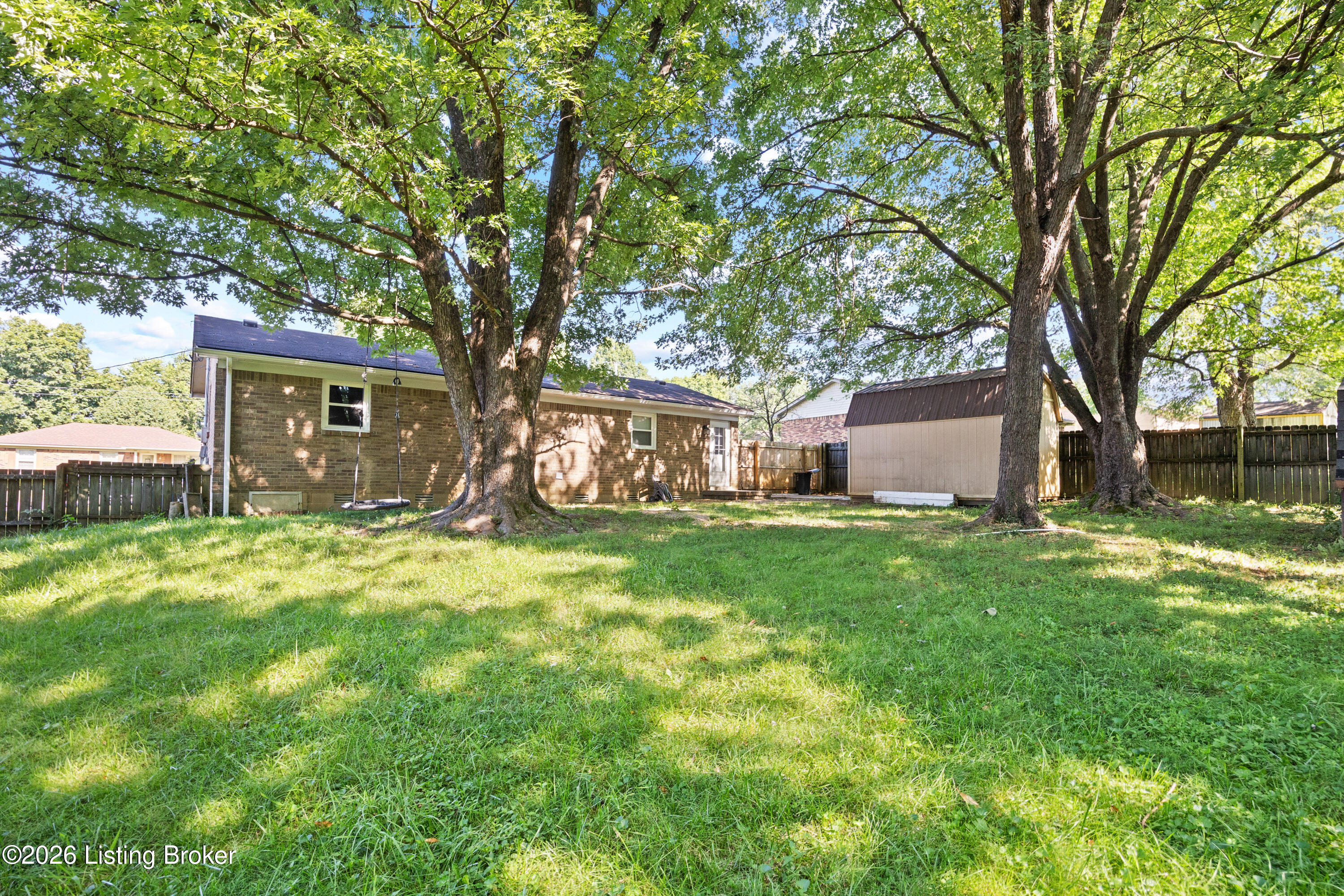 228 Hill St Property Photo 25