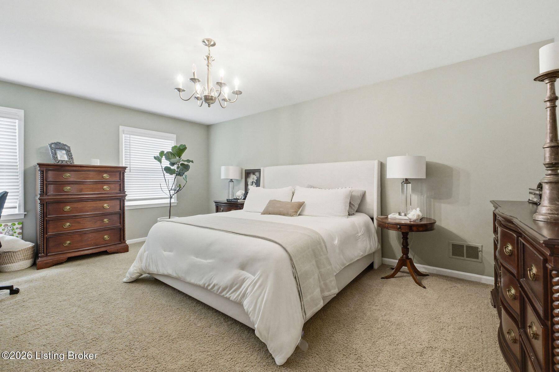 1009 Windsong Way Property Photo 18