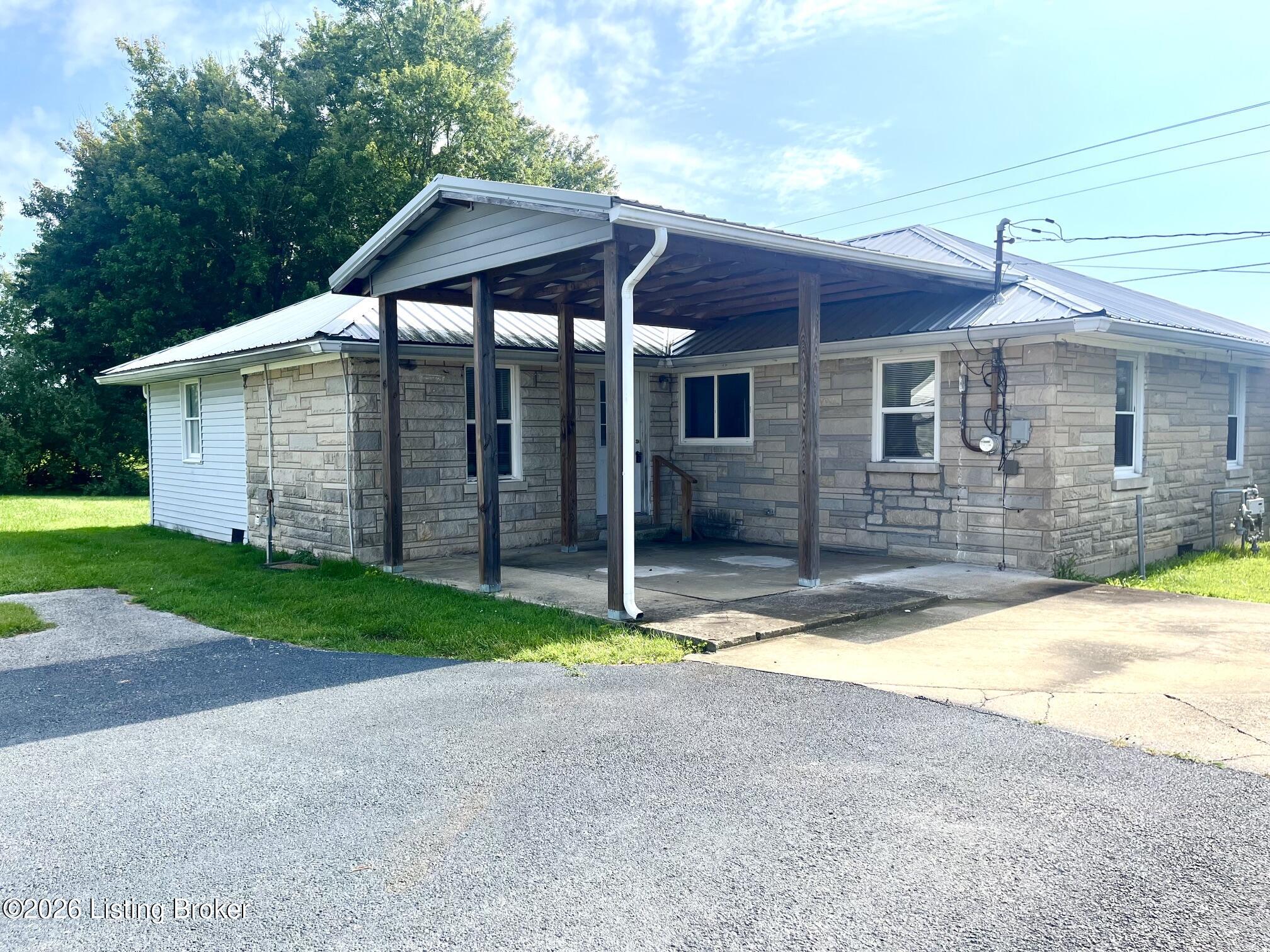 6120 Ky-259 Property Photo 8