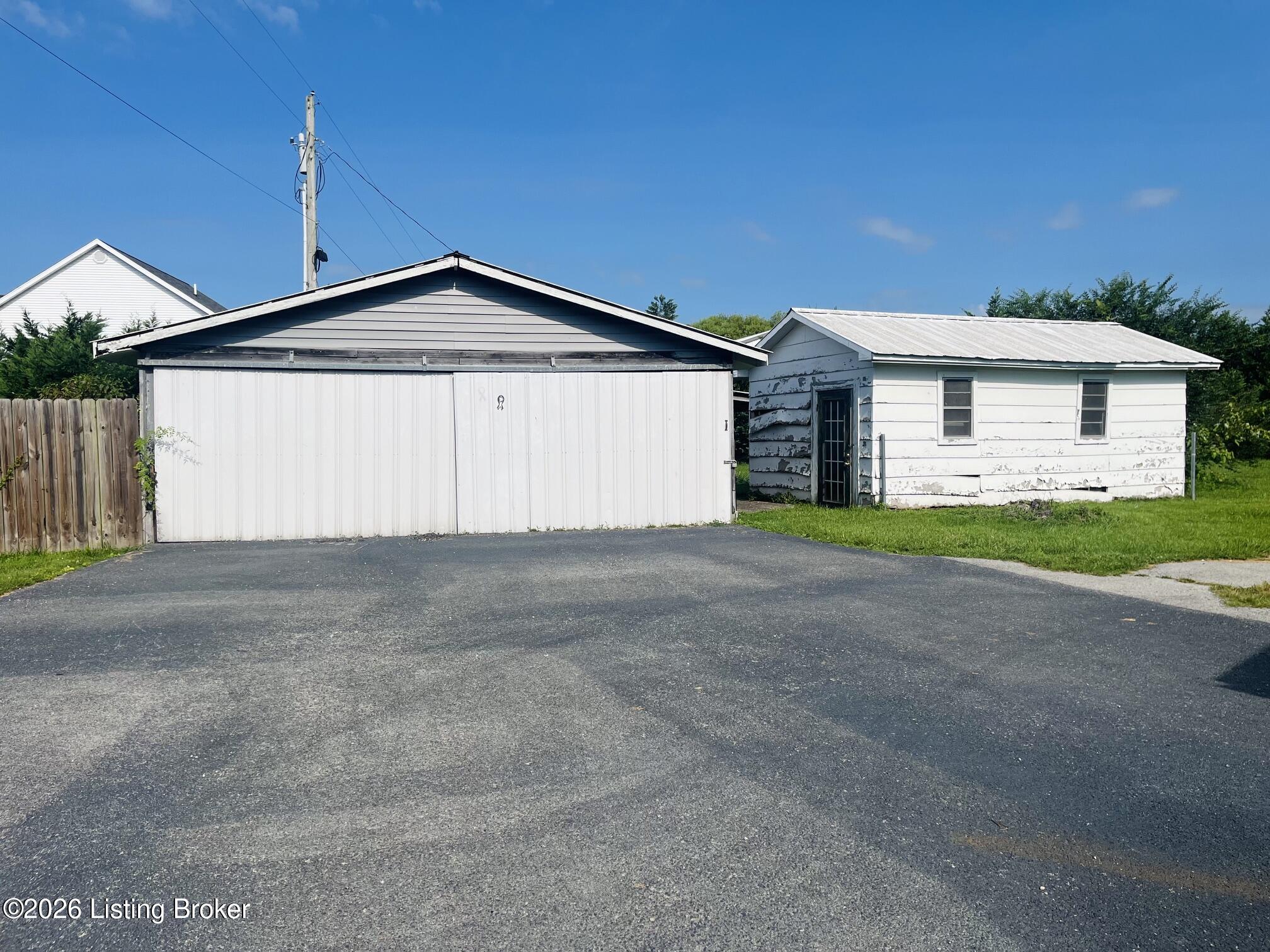 6120 Ky-259 Property Photo 11