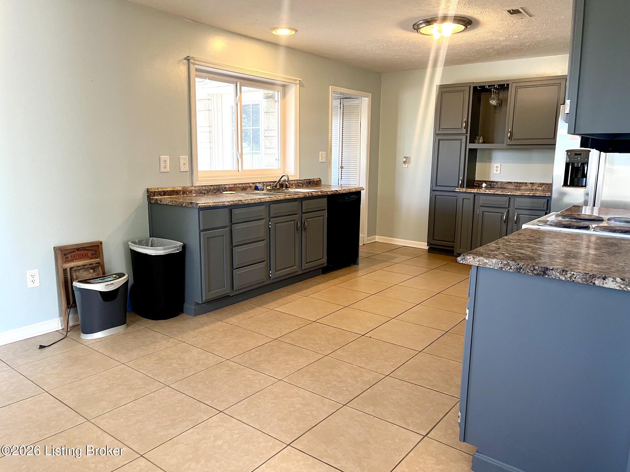 6120 Ky-259 Property Photo 14
