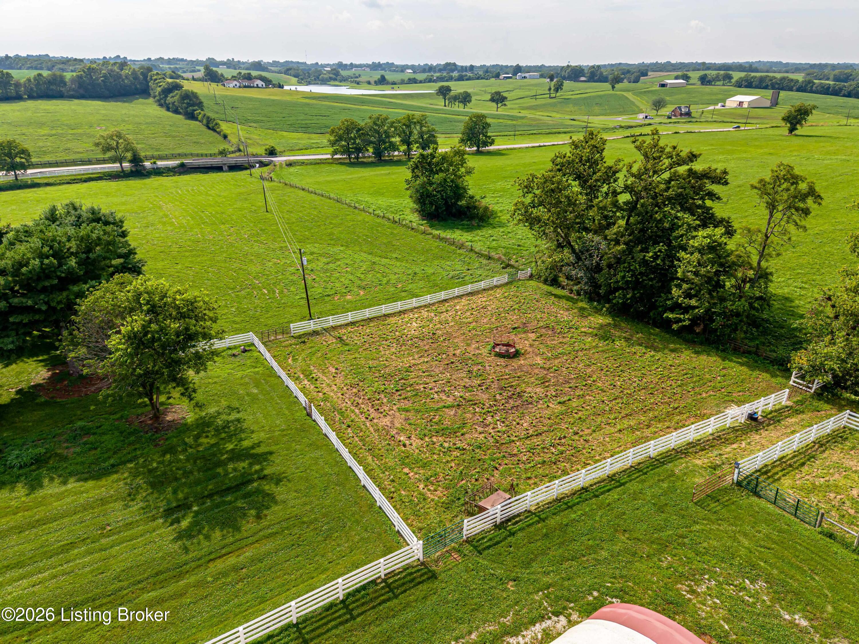 2304 Eminence Rd Property Photo 61