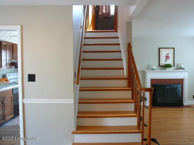 1411 Falcon Dr Property Photo 4
