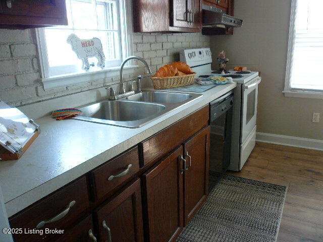 1411 Falcon Dr Property Photo 8