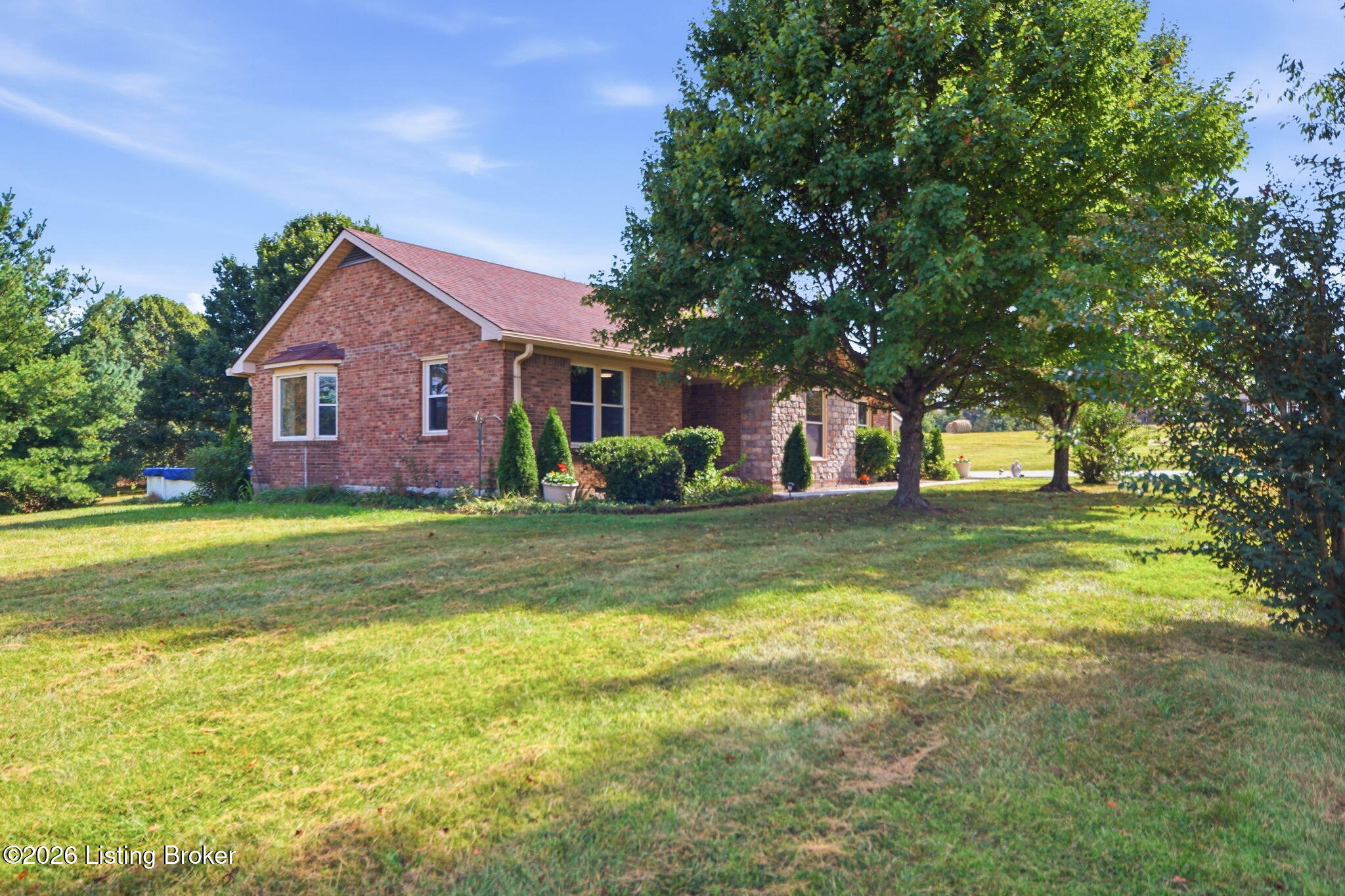 3751 Meadowbrook Ln Property Photo 4