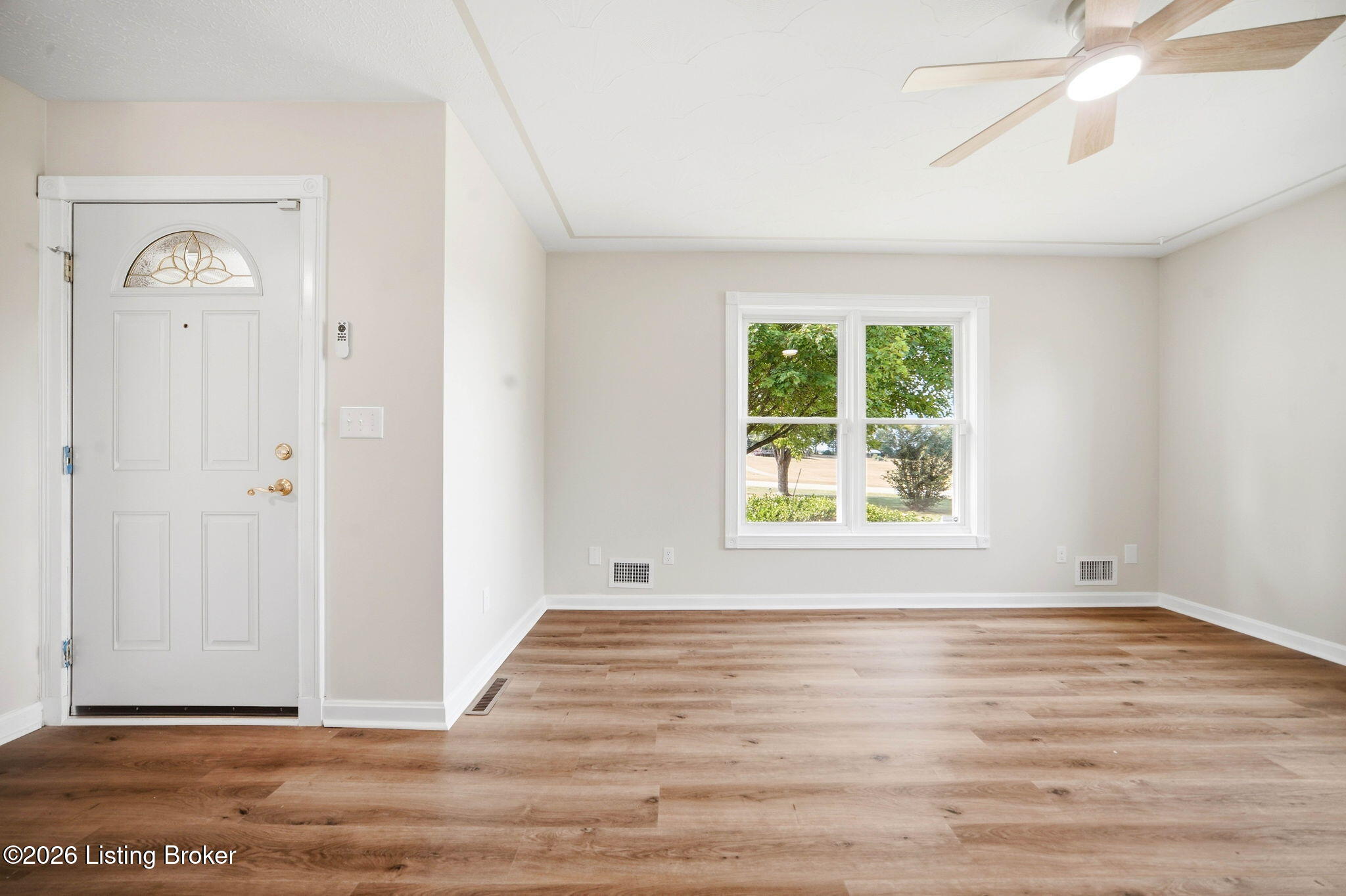 3751 Meadowbrook Ln Property Photo 8