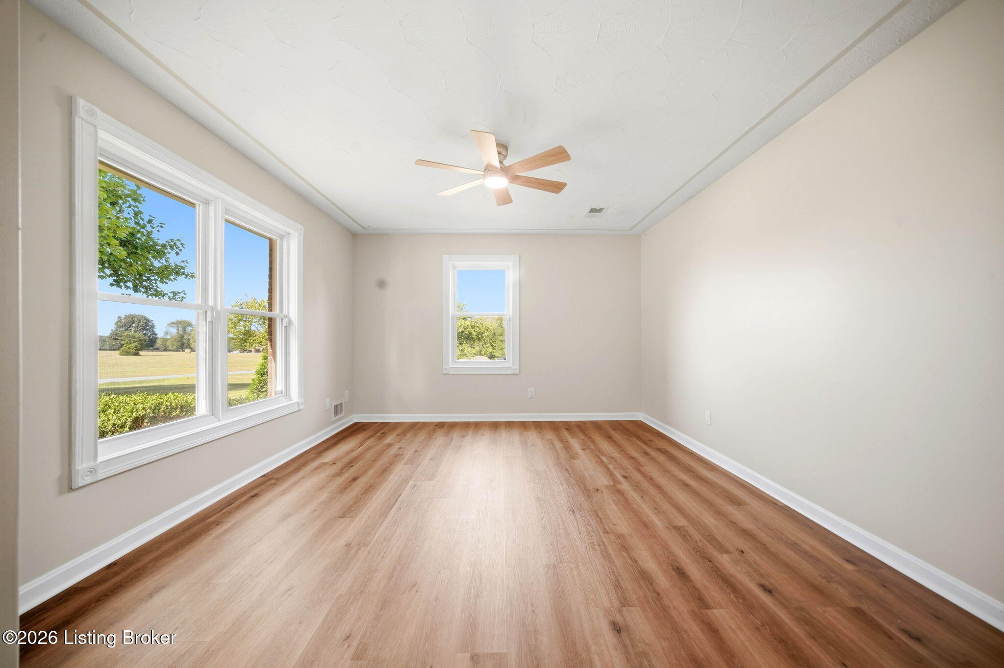 3751 Meadowbrook Ln Property Photo 10