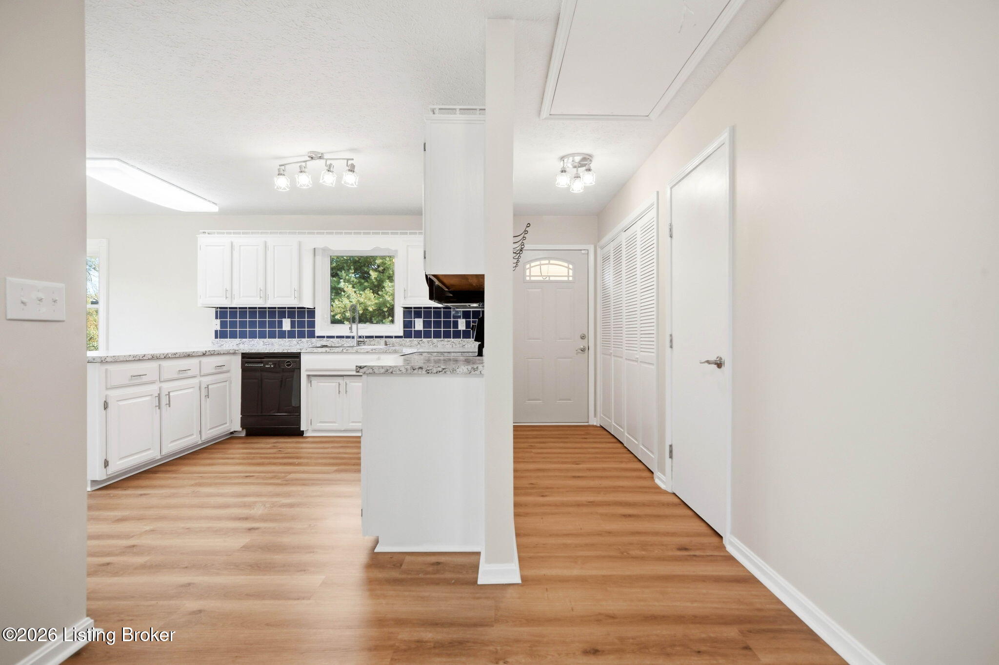 3751 Meadowbrook Ln Property Photo 23