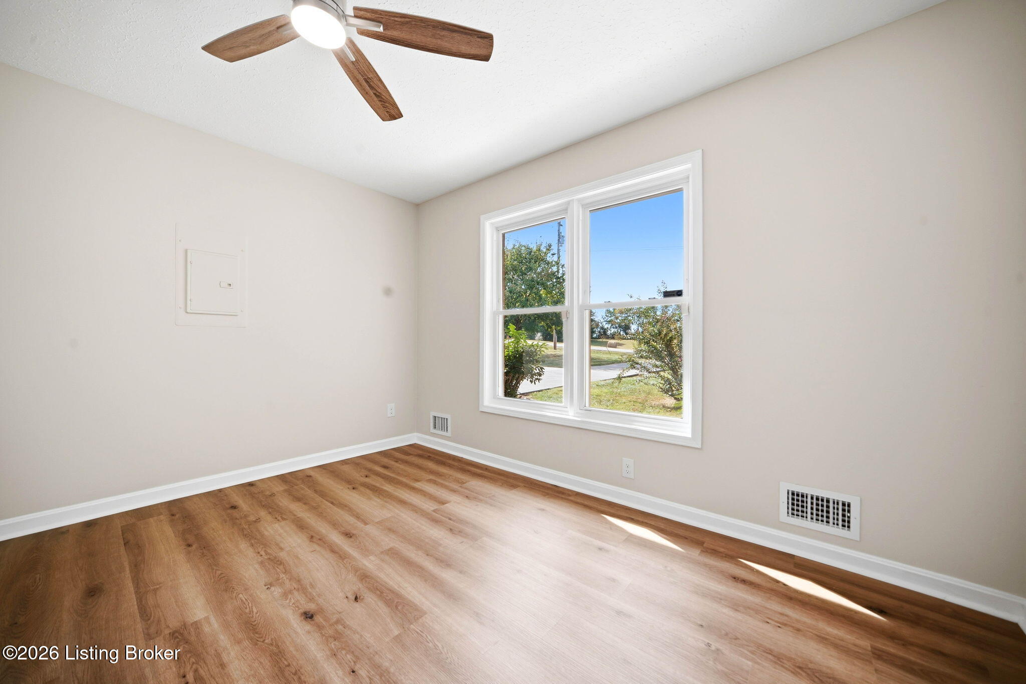 3751 Meadowbrook Ln Property Photo 29
