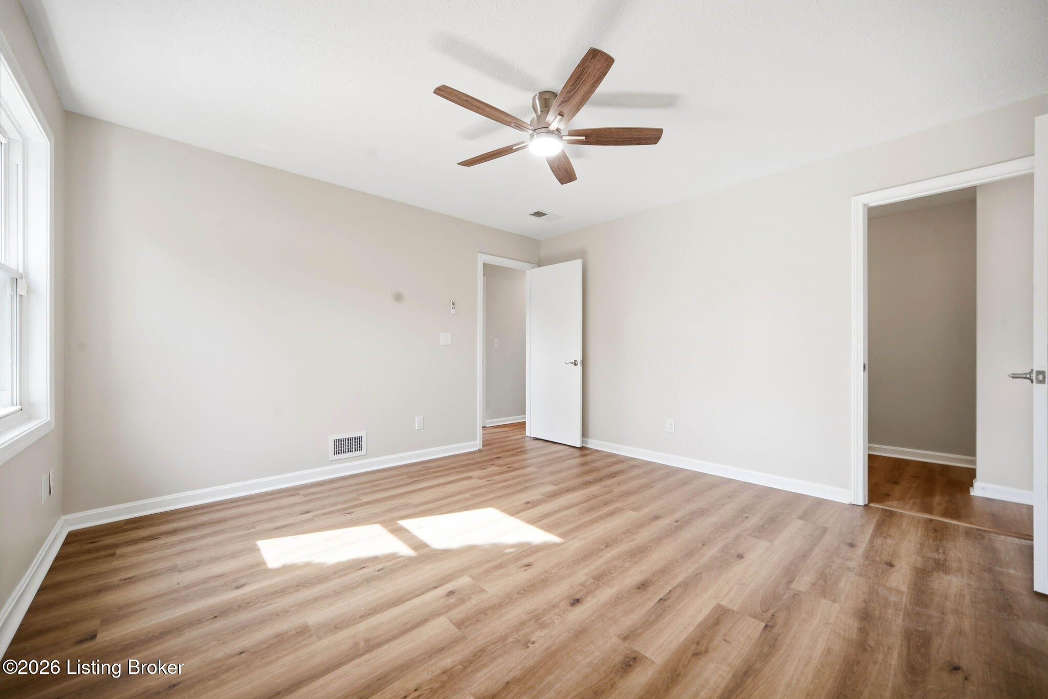 3751 Meadowbrook Ln Property Photo 32