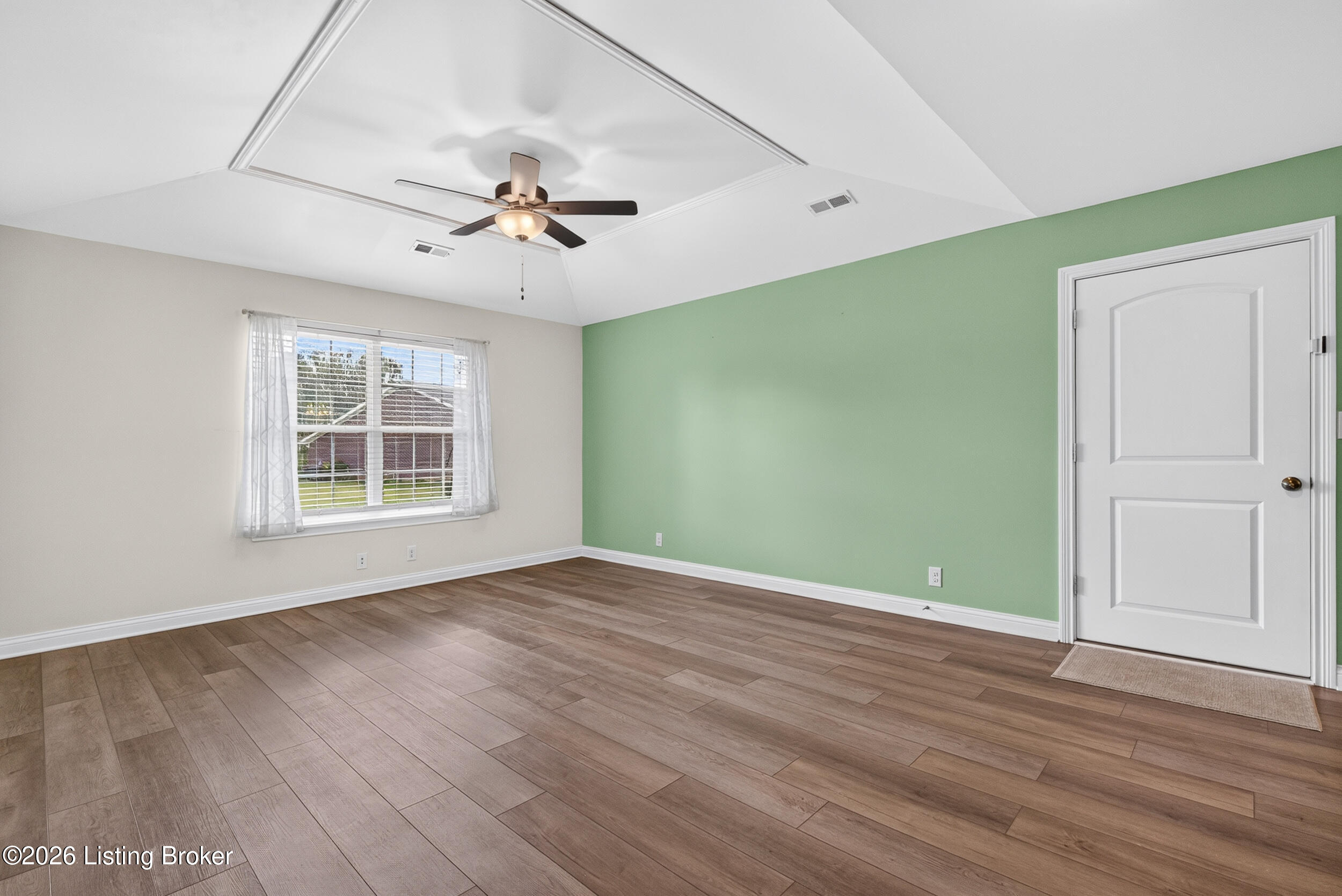 6713 Eagle Wood Dr Property Photo 7