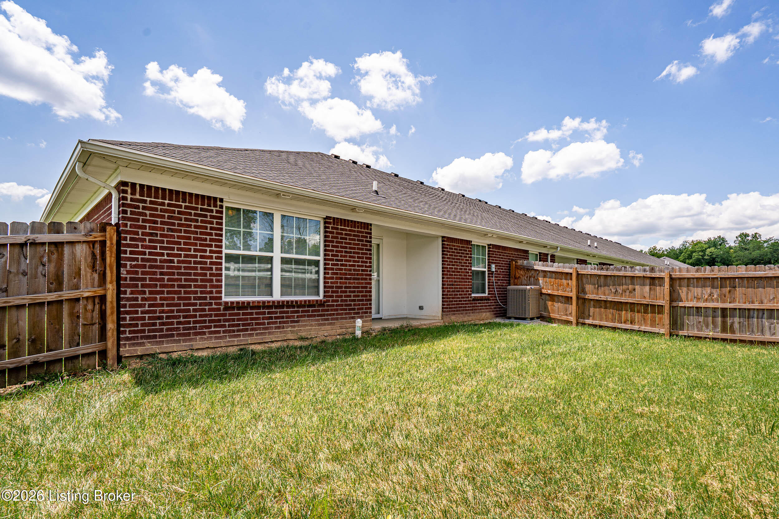 6713 Eagle Wood Dr Property Photo 28