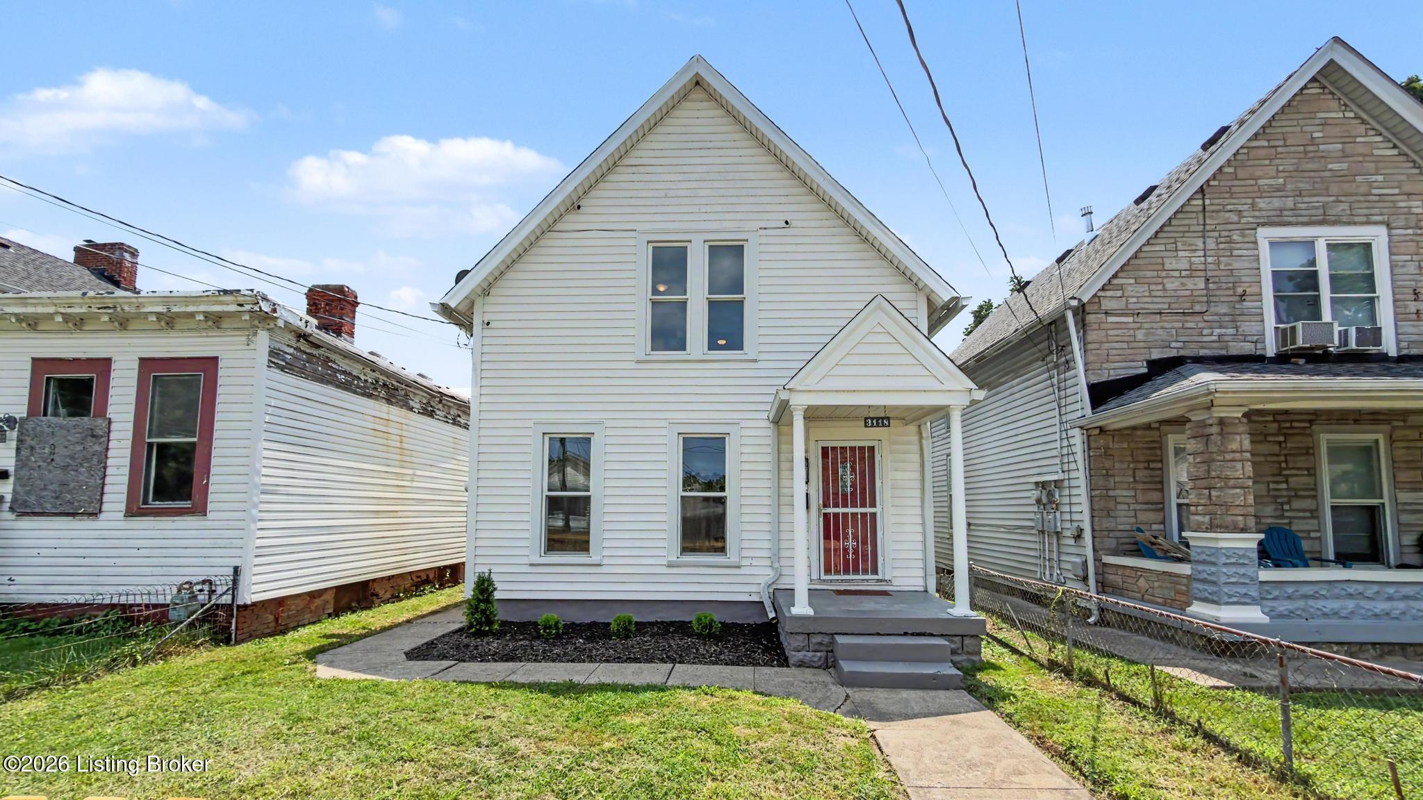 3118 Bank St Property Photo 1