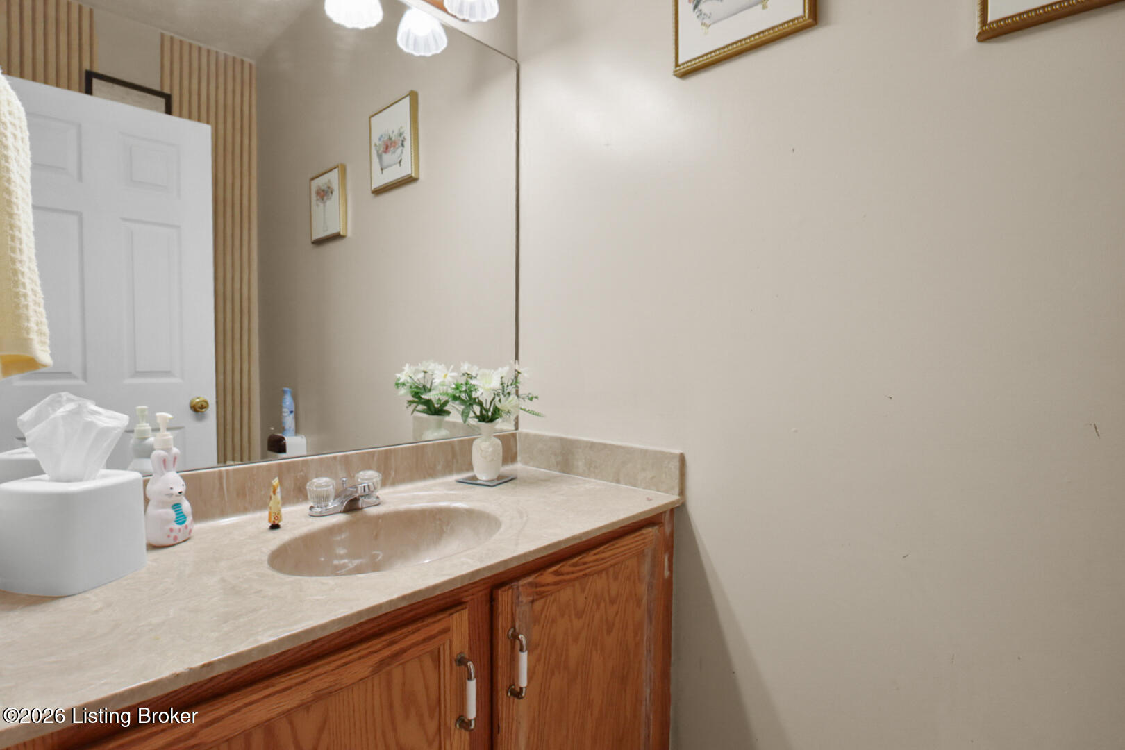 1703 Stratton Ct Property Photo 9