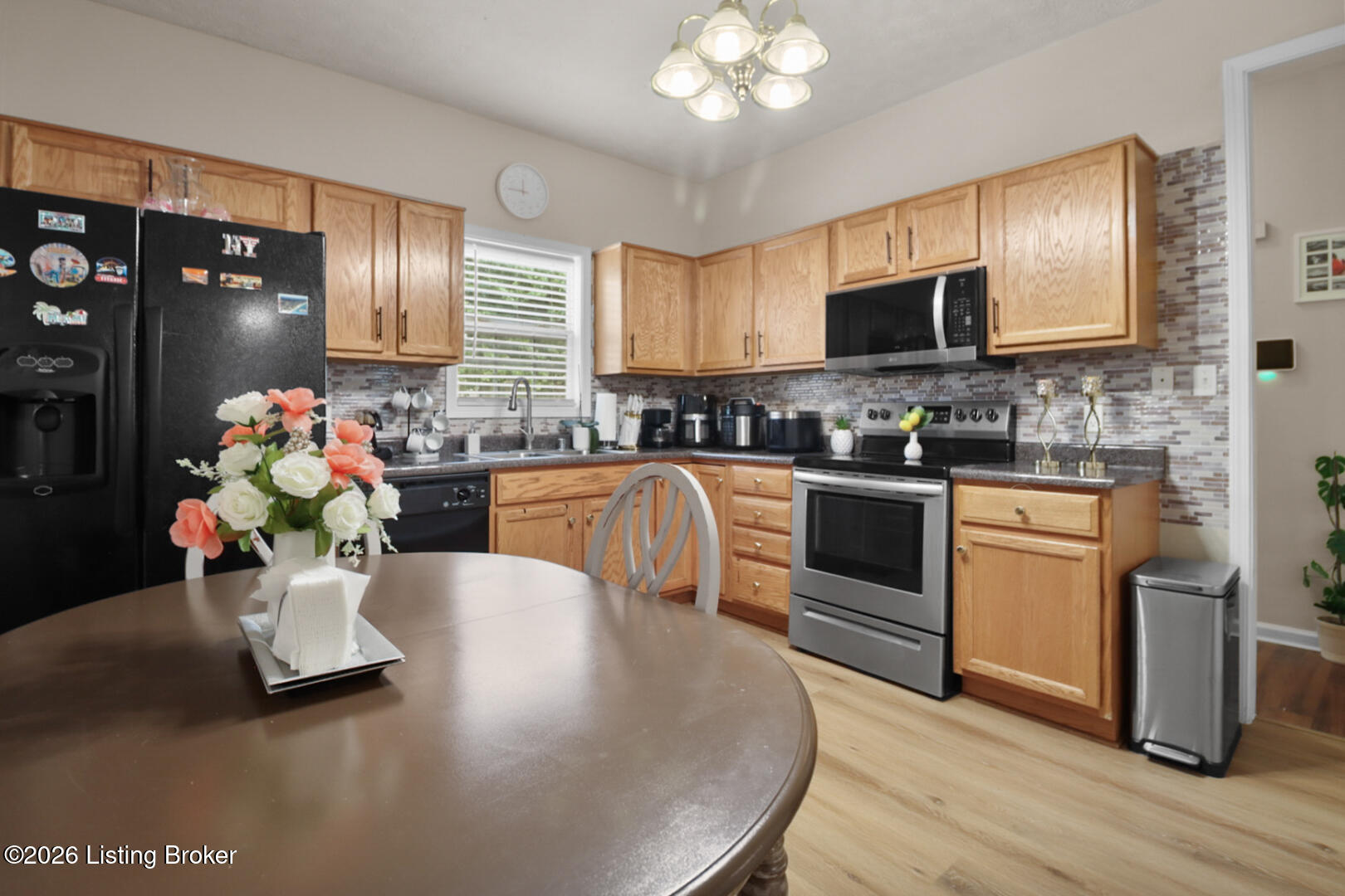 1703 Stratton Ct Property Photo 23