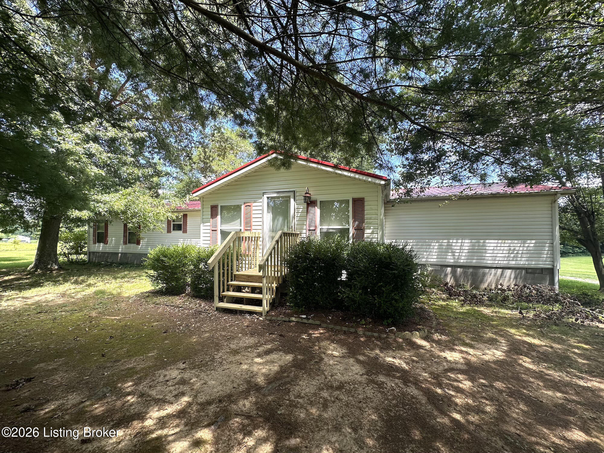 752 Williams Ln Property Photo 1