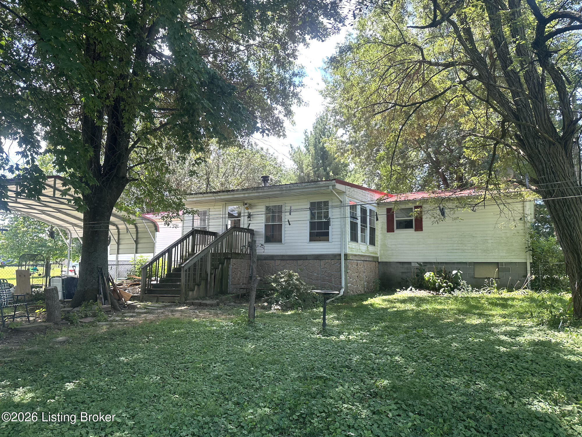 752 Williams Ln Property Photo 8
