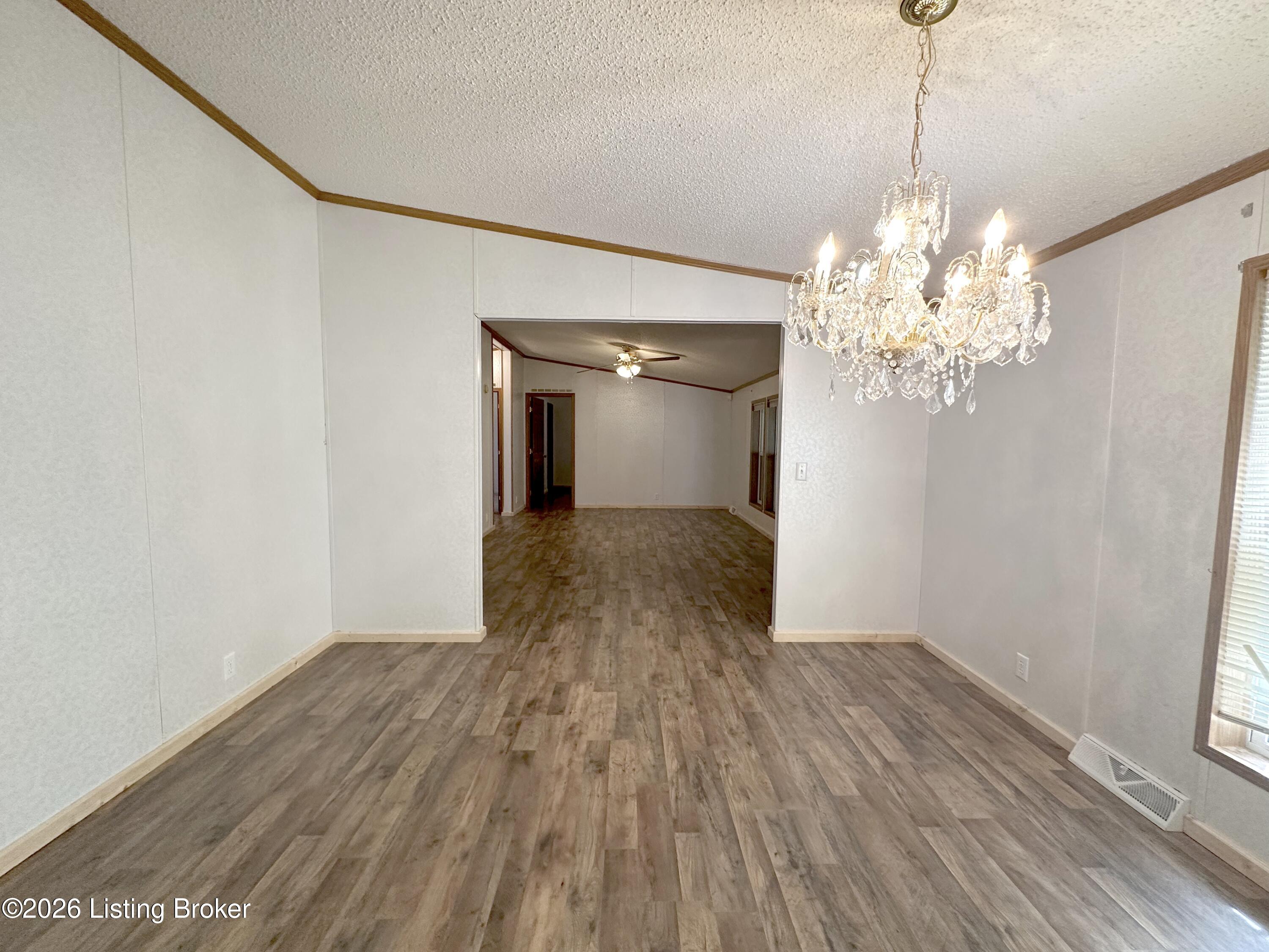 752 Williams Ln Property Photo 8