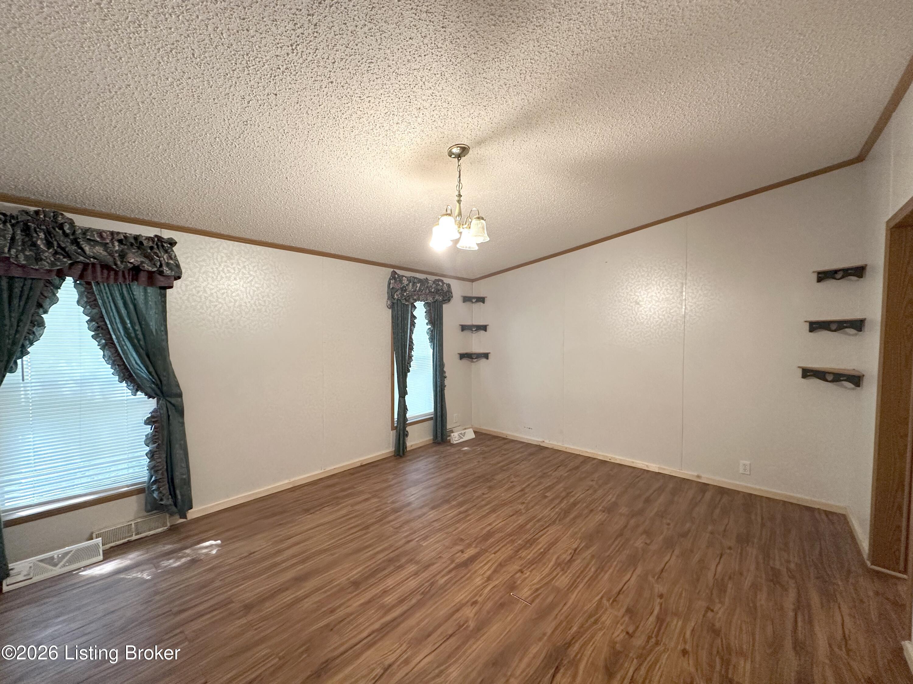 752 Williams Ln Property Photo 14
