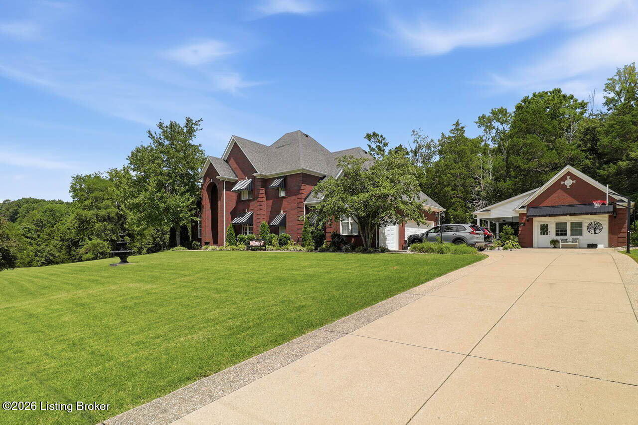 368 Cedar Lake Dr Property Photo 4