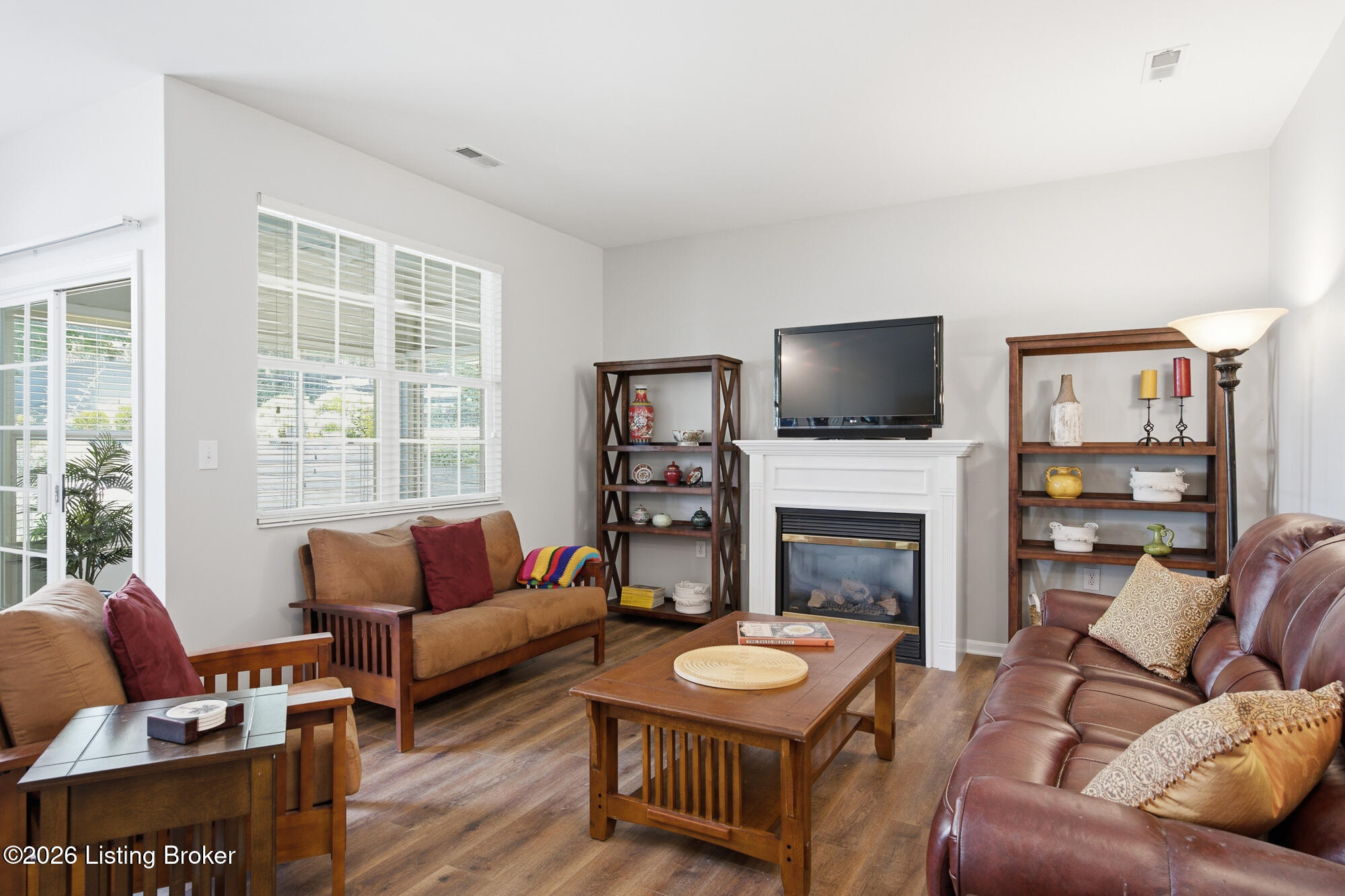 5000 Merton Square Property Photo 4
