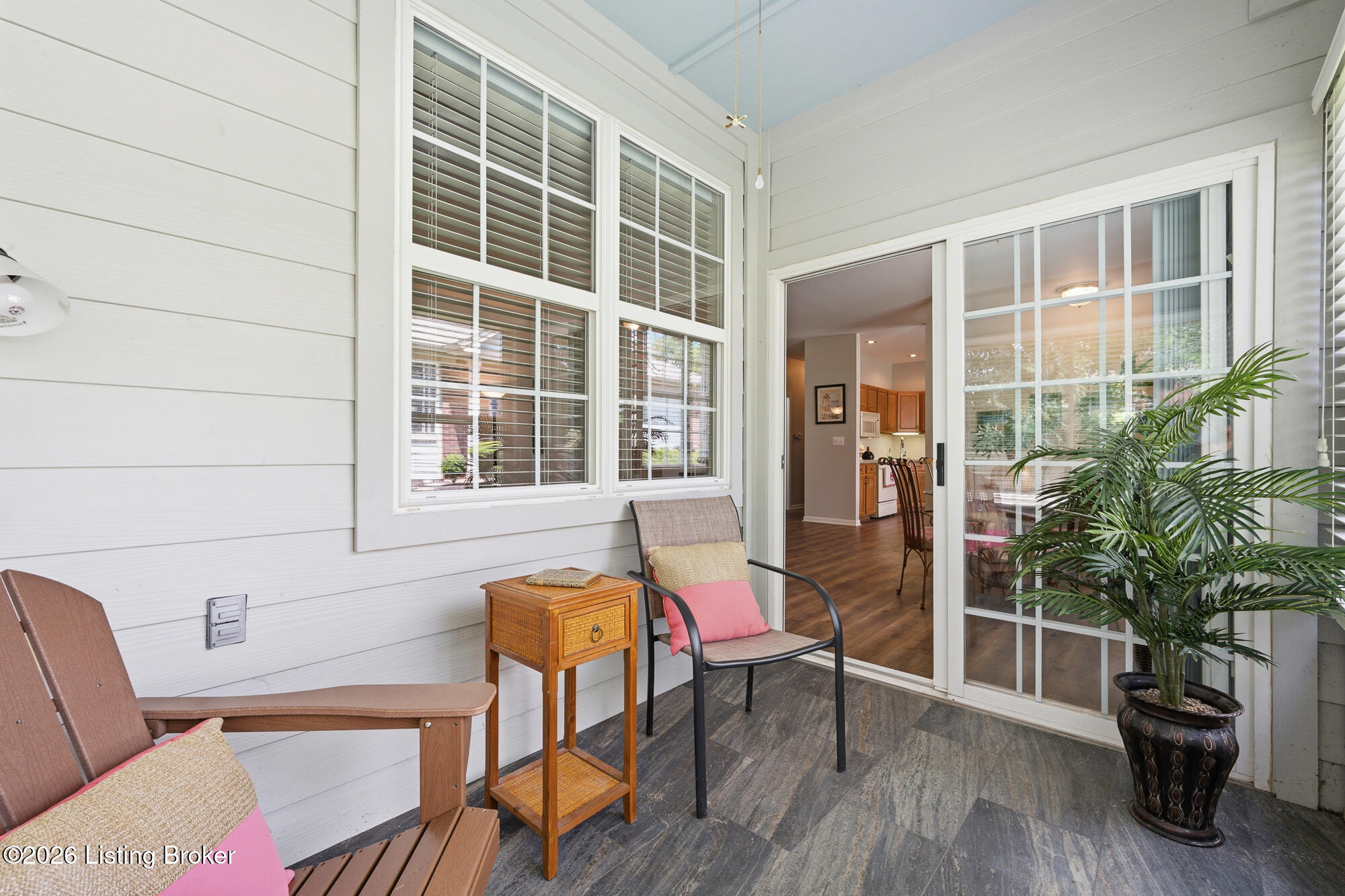 5000 Merton Square Property Photo 9