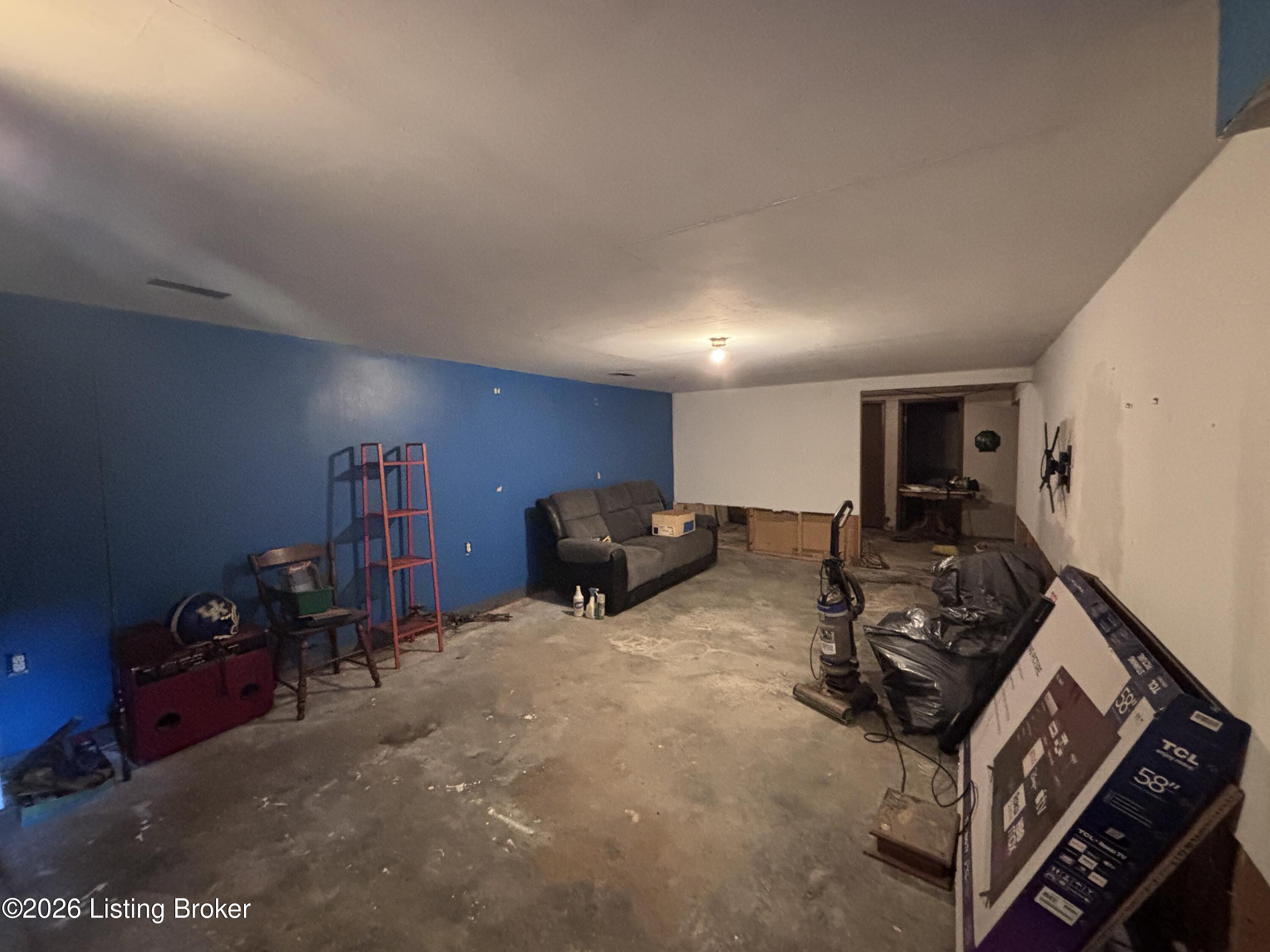 9022 Wanlou Dr Property Photo 17