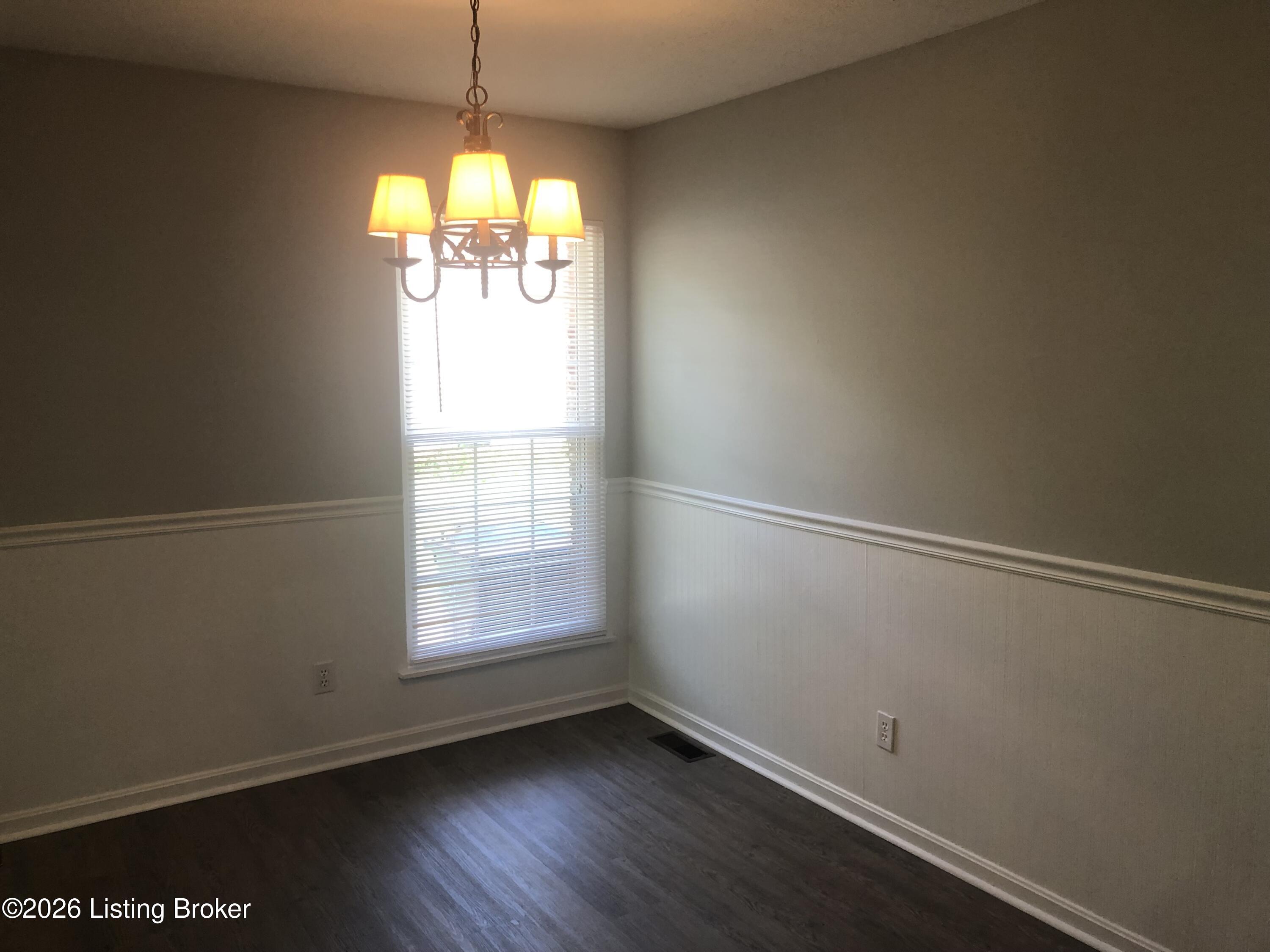 6811 Cedarwood Dr Property Photo 8