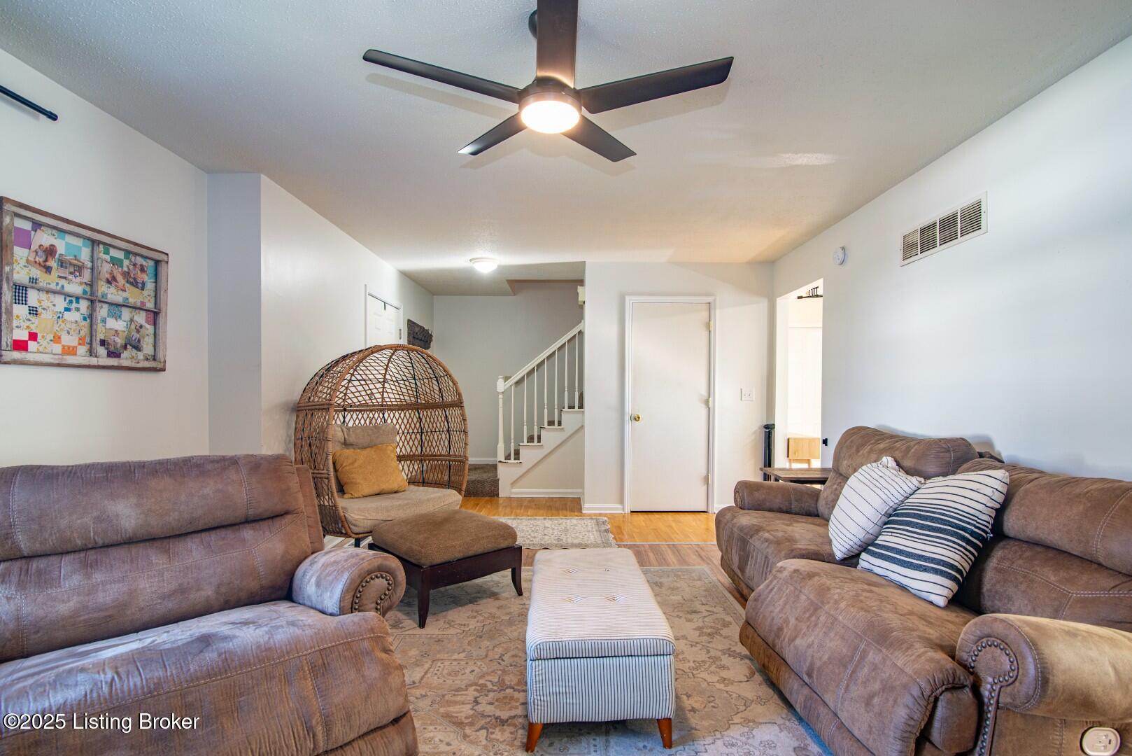 1226 Eastern St Property Photo 6