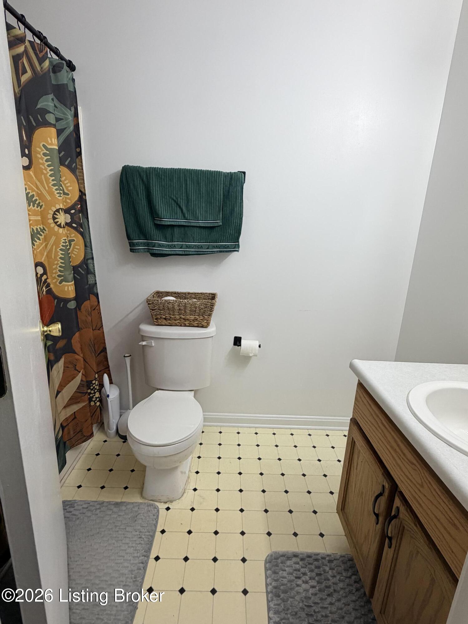 1226 Eastern St Property Photo 23